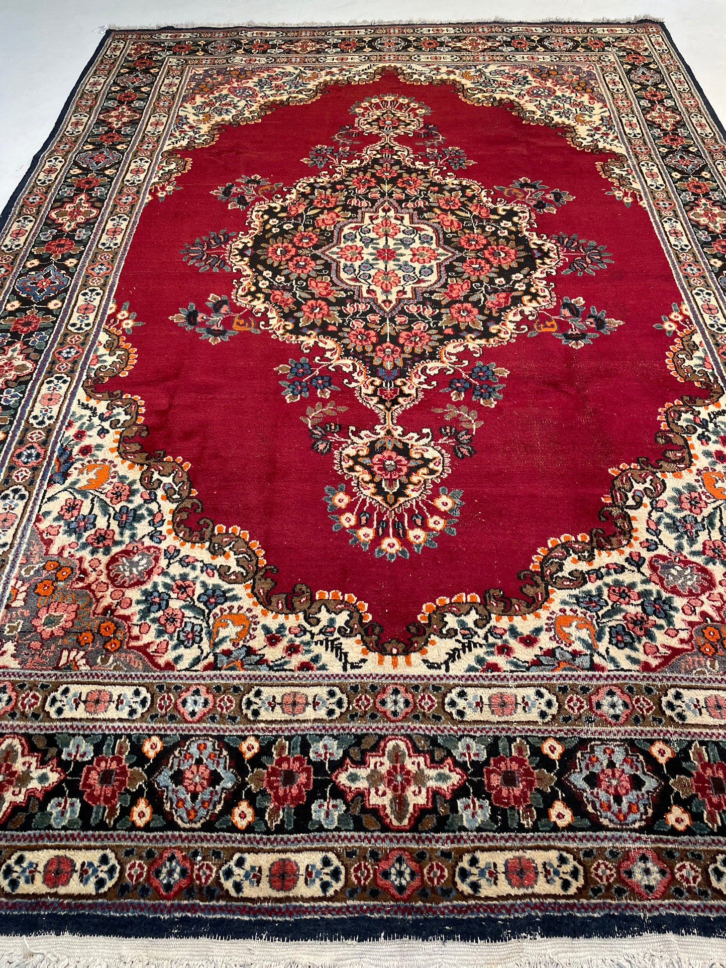 Hand-Knotted Wool Area Rug Birjand Open Field 8' x 11'3"