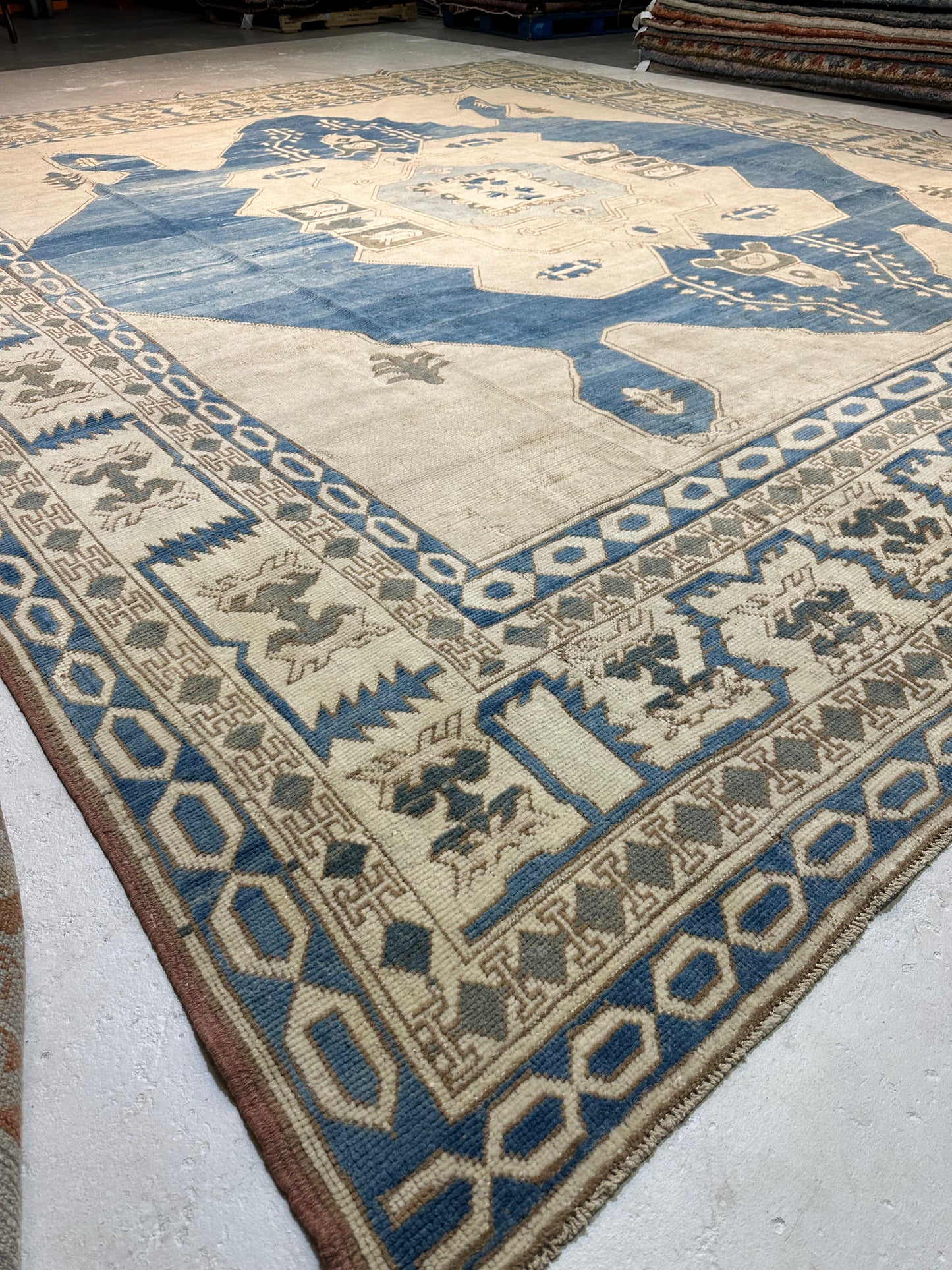 Hand-Knotted Wool Rug Turkish Oushak 13'3" x 15'5"