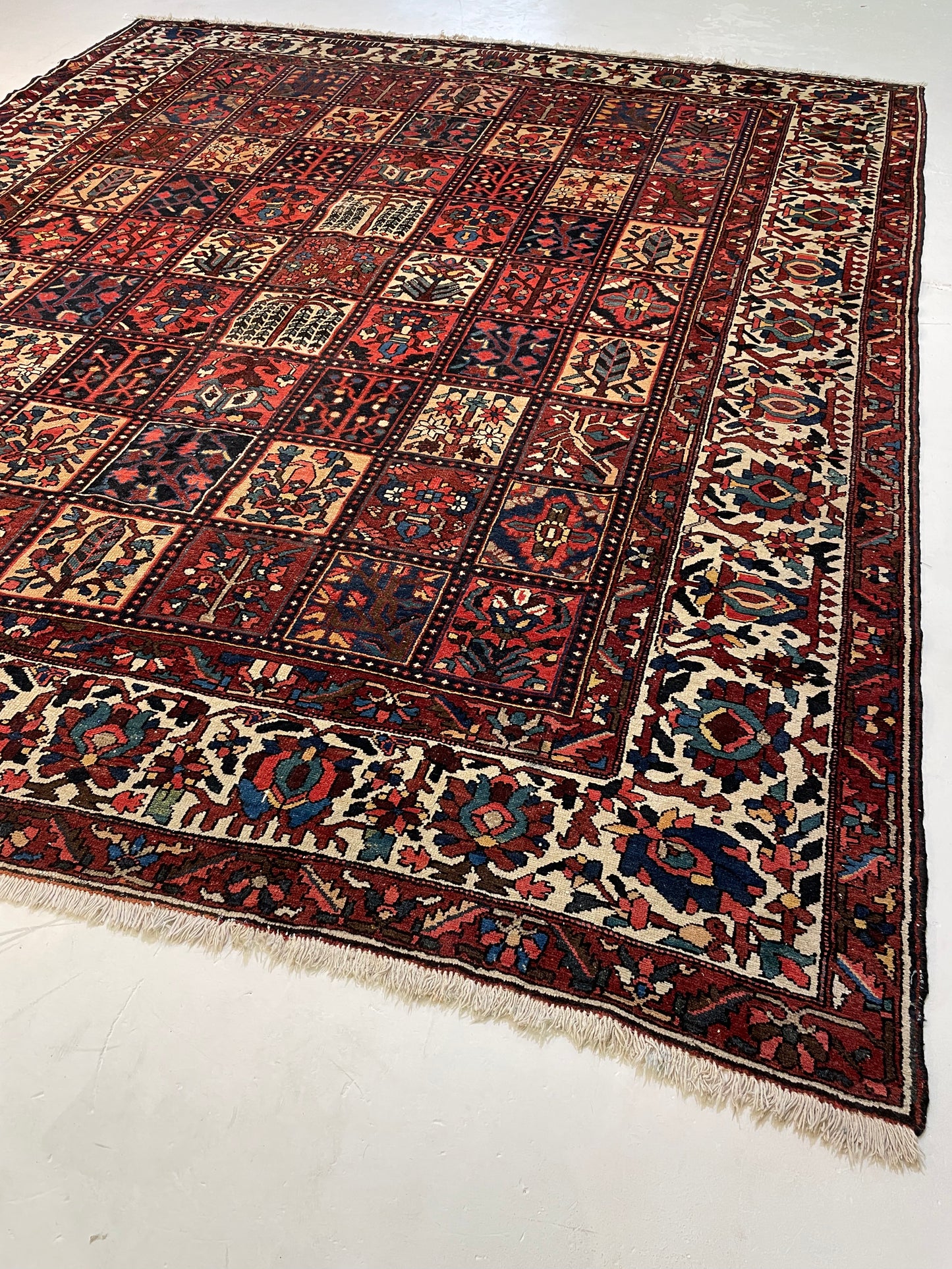 Hand-Knotted Wool Area Rug Bakhtiari 10'10" x 12'10"