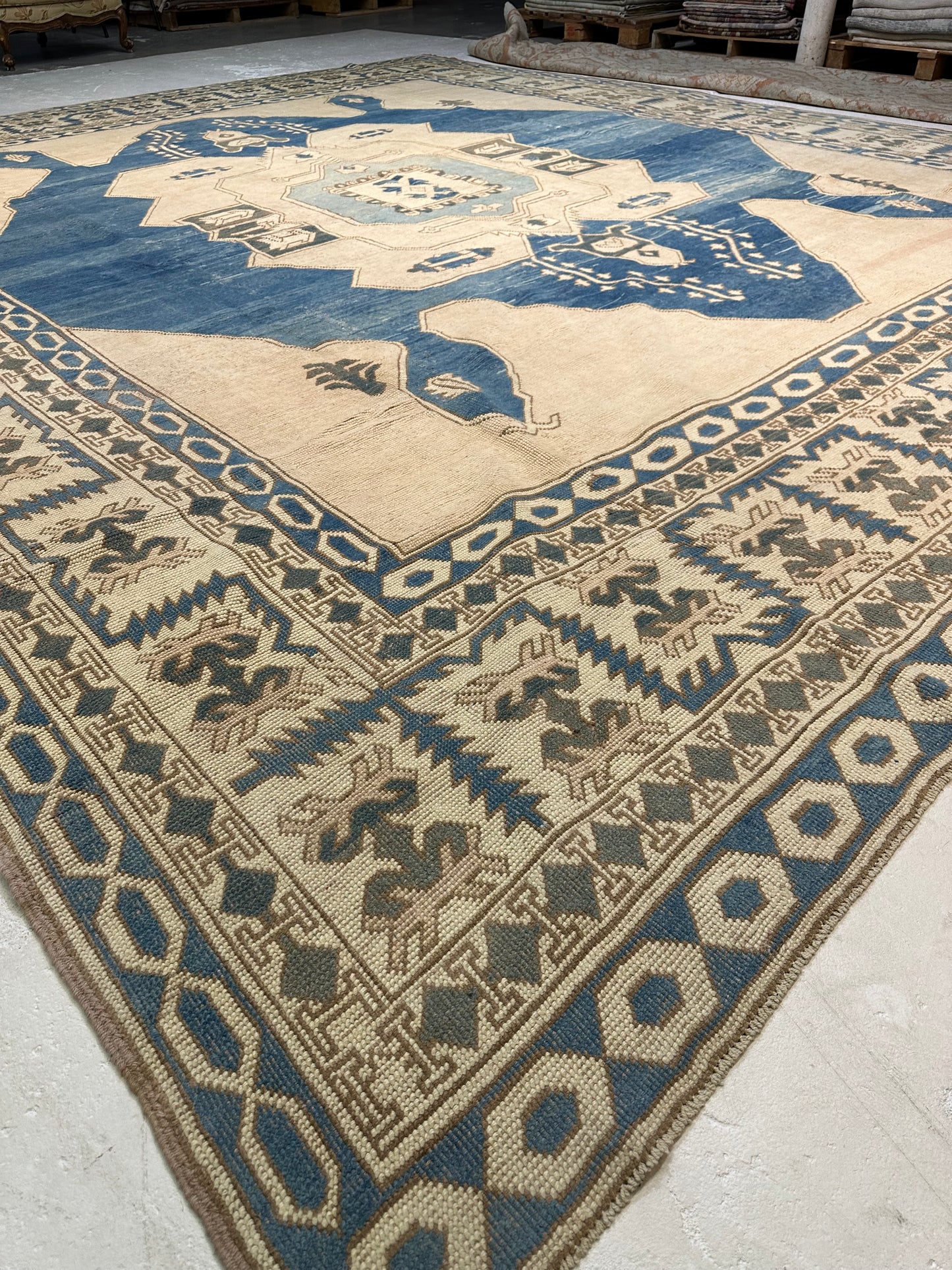 Hand-Knotted Wool Rug Turkish Oushak 13'3" x 15'5"