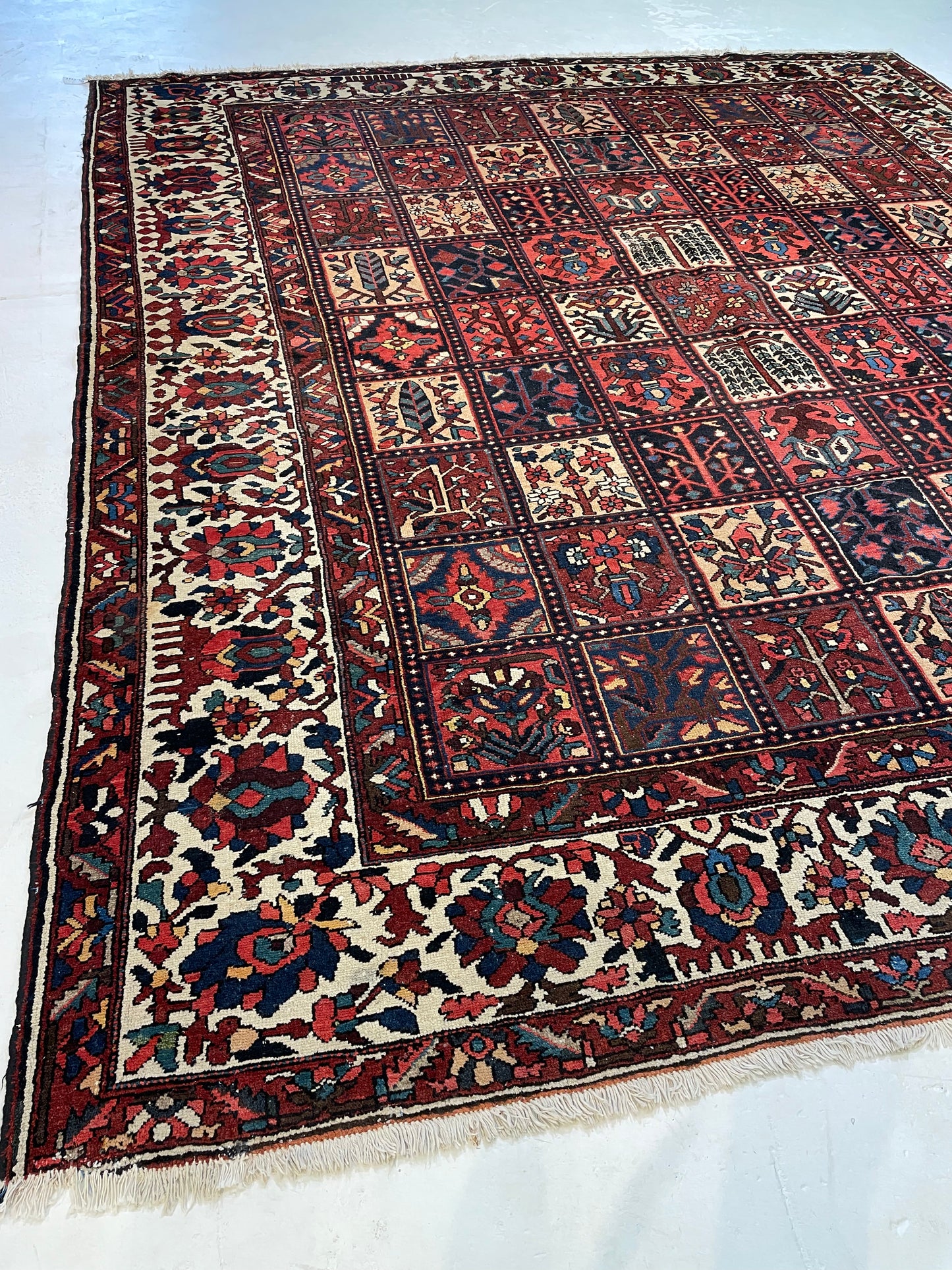 Hand-Knotted Wool Area Rug Bakhtiari 10'10" x 12'10"