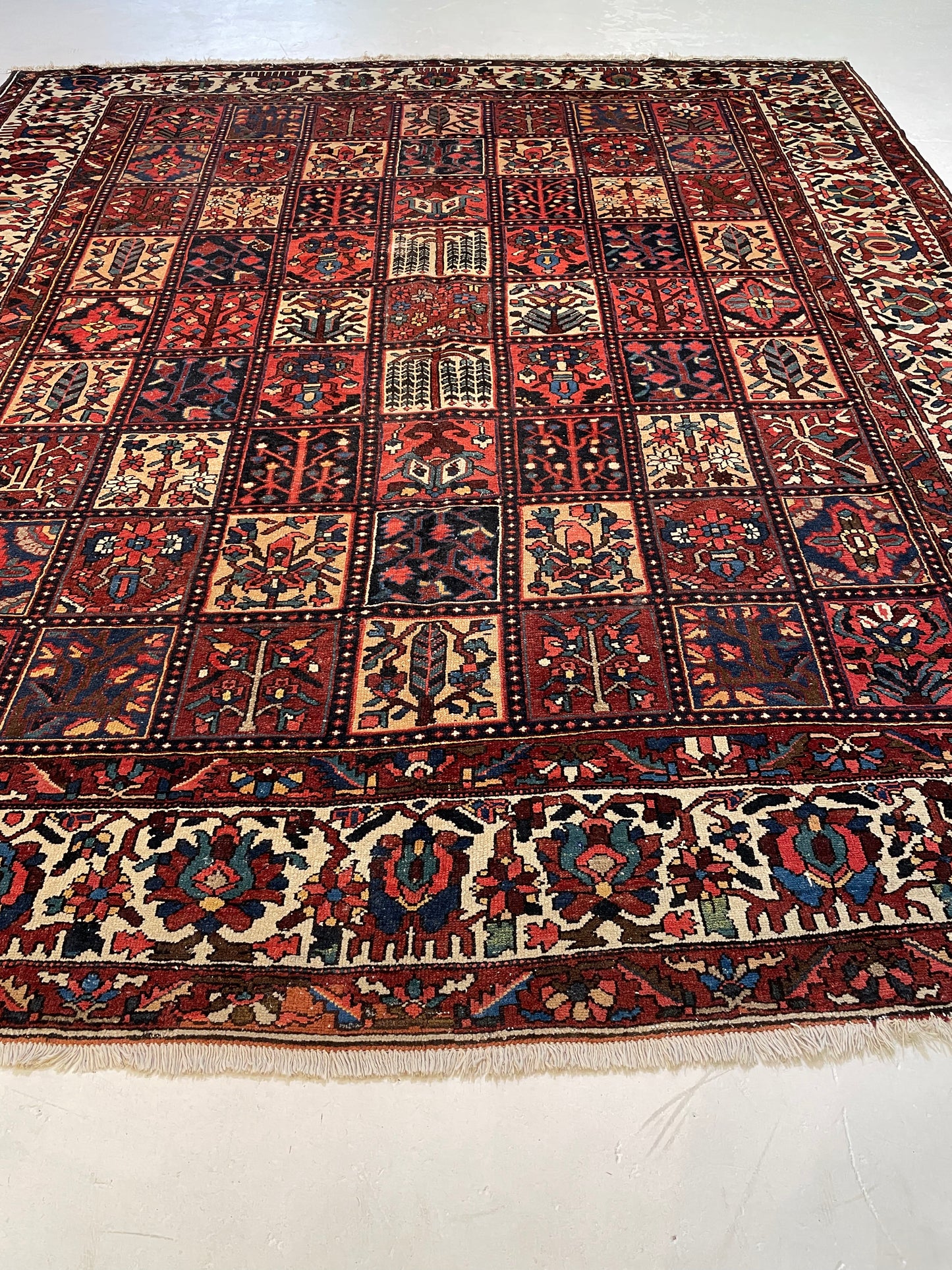 Hand-Knotted Wool Area Rug Bakhtiari 10'10" x 12'10"