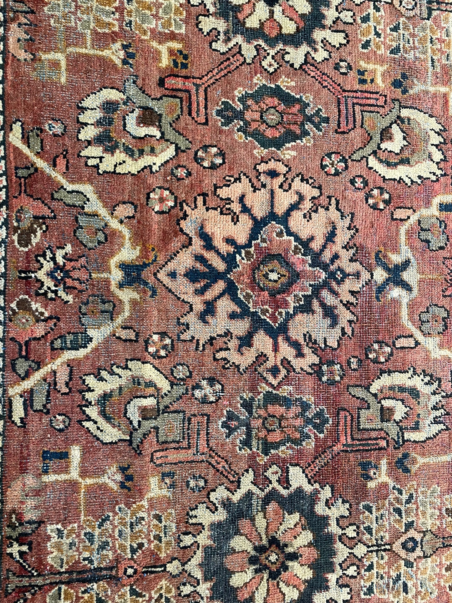 Hand-Knotted Wool Area Rug Mahal 8'6" x 11'10"