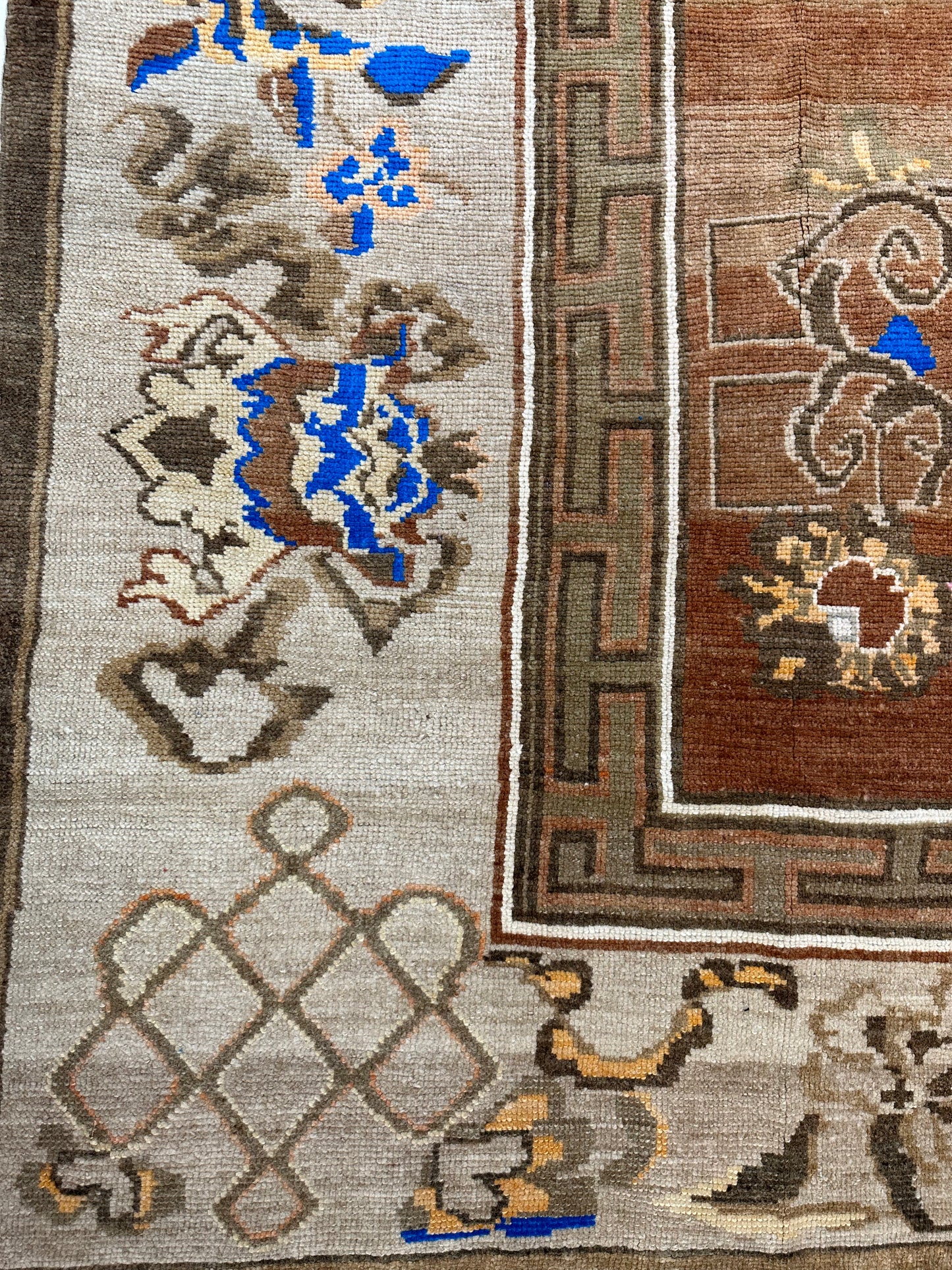 Hand-Knotted Wool Rug Turkish Oushak 10'6" x 11''3"