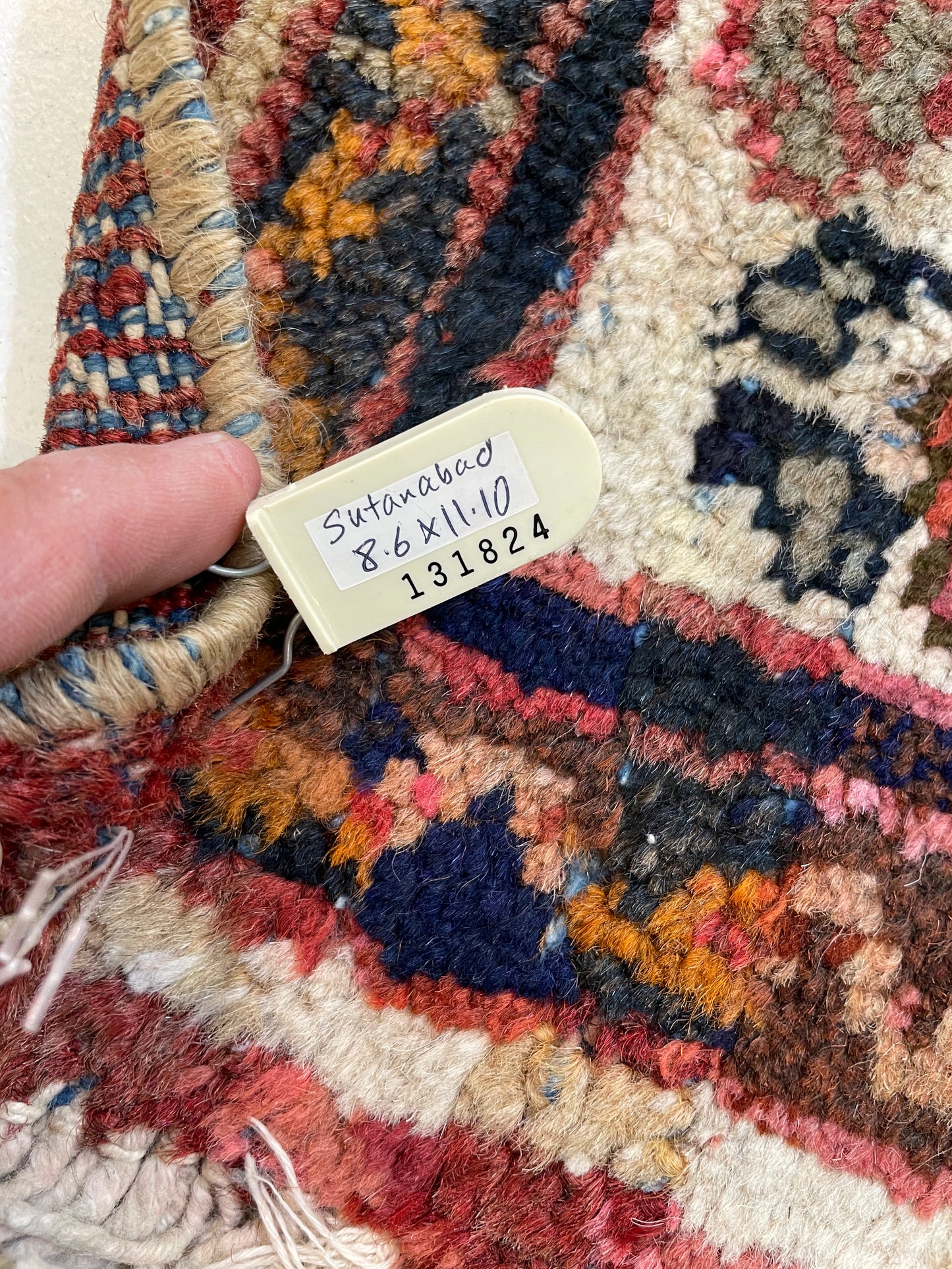 Hand-Knotted Wool Area Rug Mahal 8'6" x 11'10"