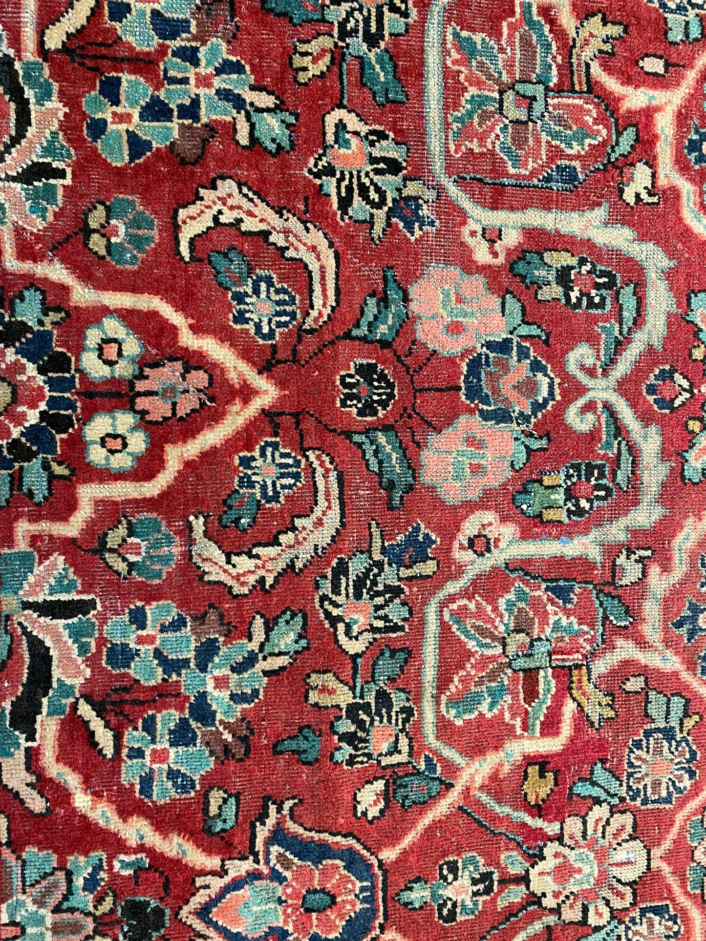 Hand-Knotted Wool Area Rug Mahal 9'6" x 12'9"