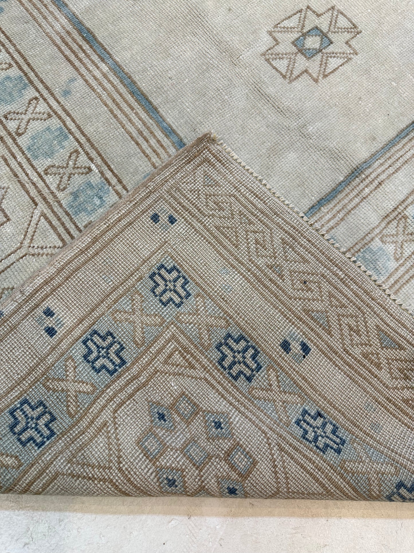 Hand-Knotted Wool Rug Turkish Oushak 8'10" x 12'1"