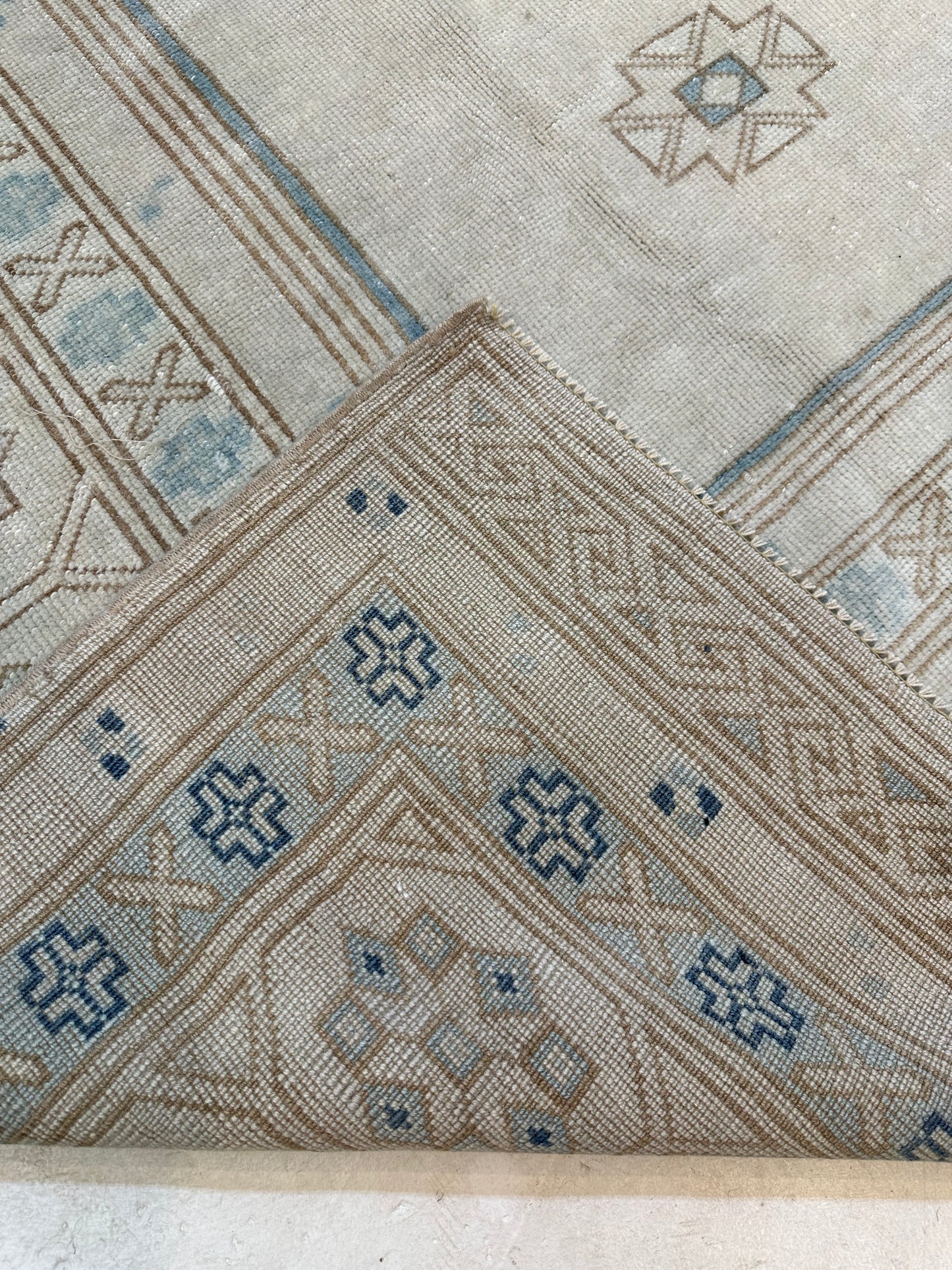 Hand-Knotted Wool Rug Turkish Oushak 8'10" x 12'1"