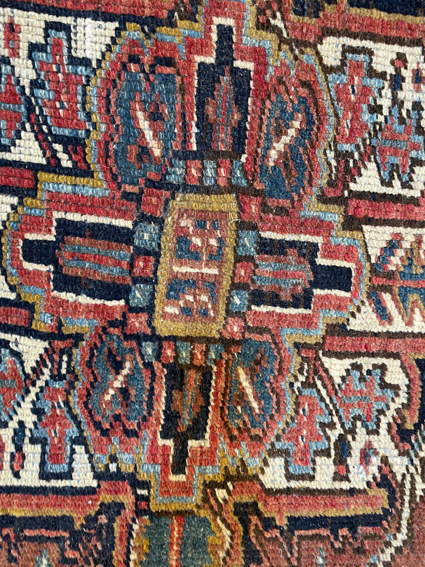 Antique Hand-Knotted Wool Area Rug Heriz Serapi 7'11" x 11'11"