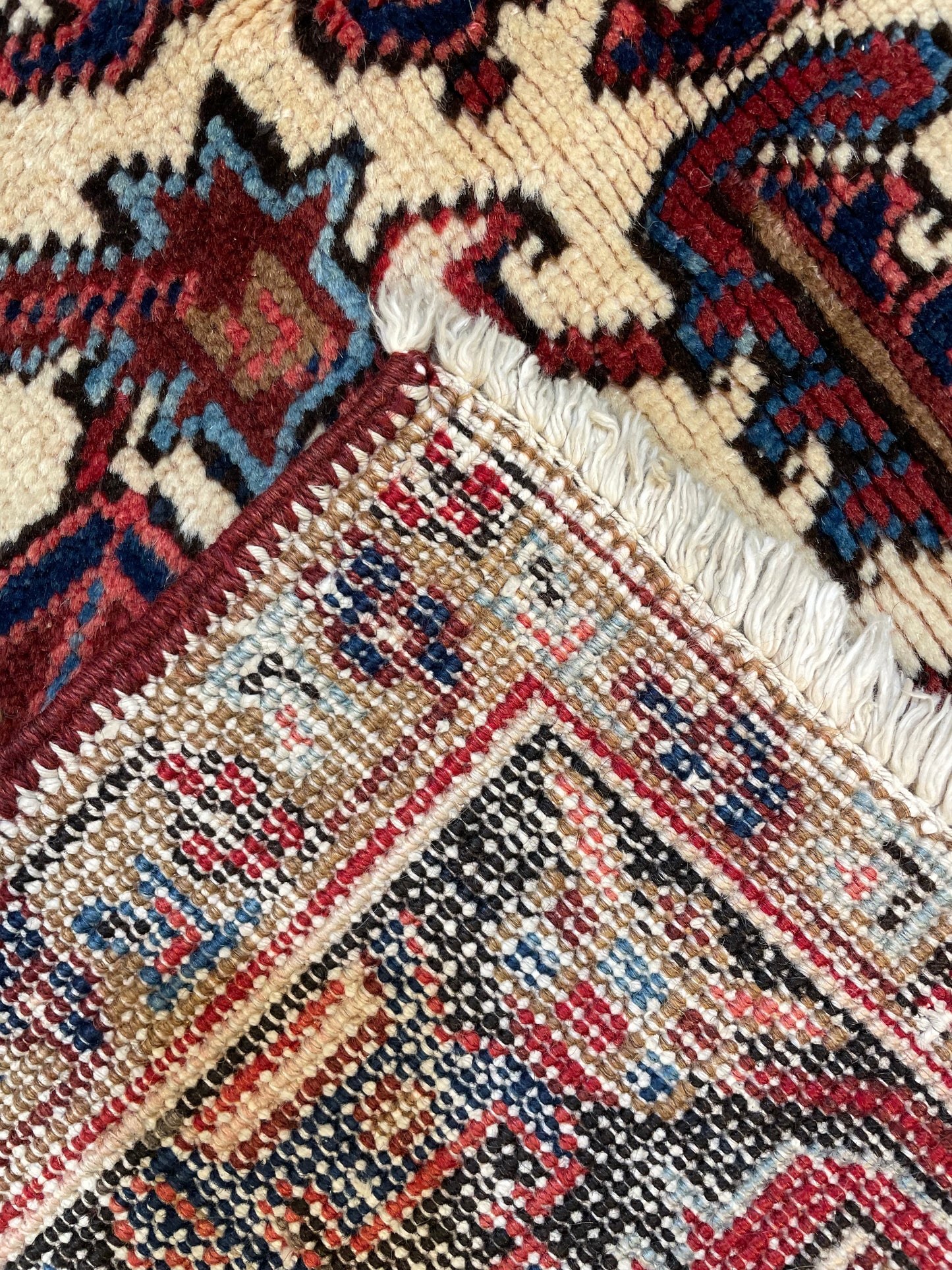 Hand-Knotted Wool Area Rug Heriz 7'3' x 9'2"