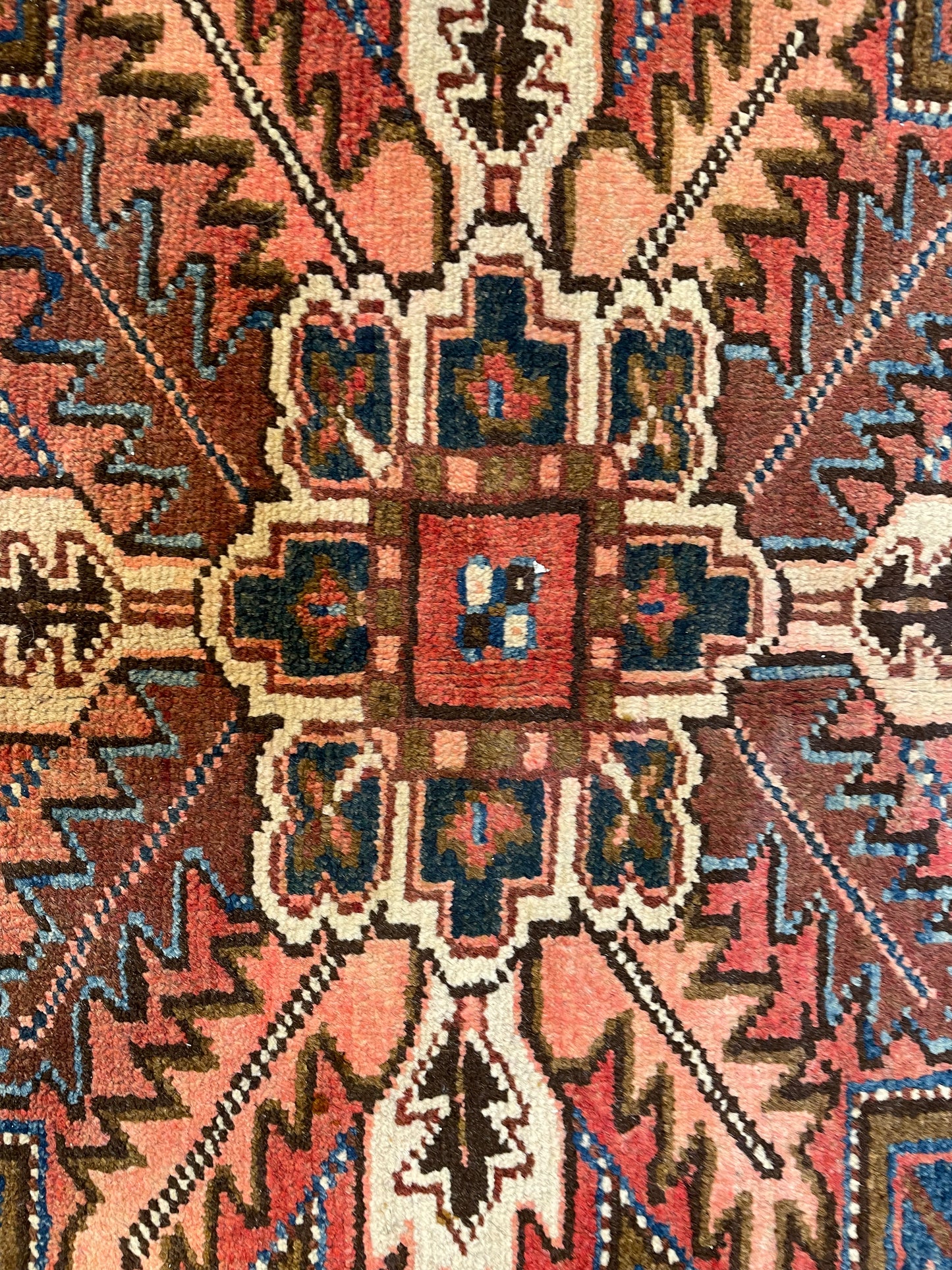 Hand-Knotted Wool Area Rug Heriz 7'9" x 9'2"