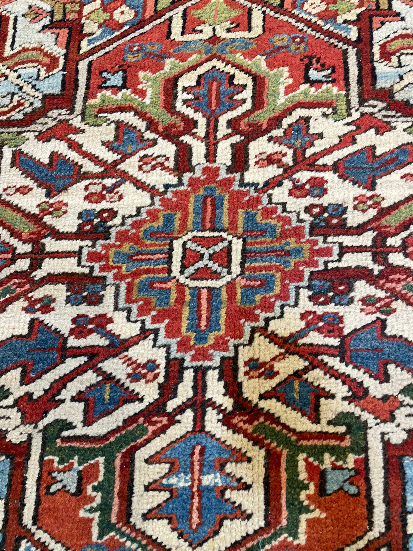 Antique Hand-Knotted Wool Area Rug Heriz 8' x 11'5"