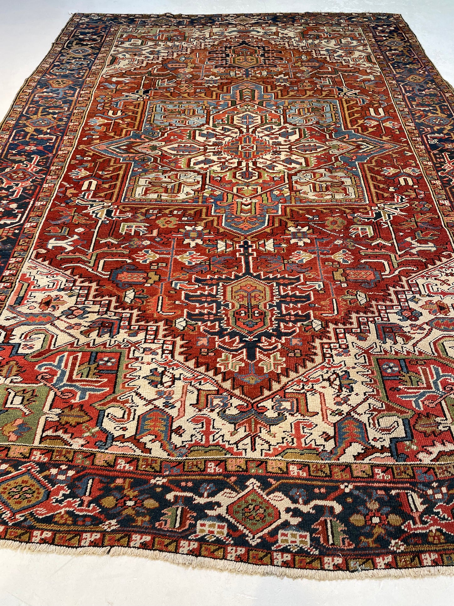 Antique Hand-Knotted Wool Area Rug Heriz 8' x 11'5"
