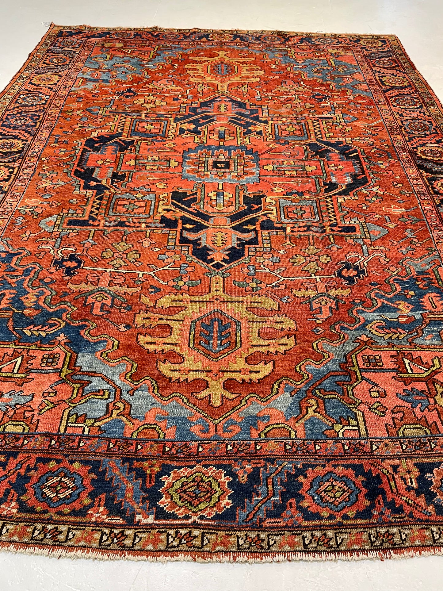 Antique Hand-Knotted Wool Area Rug Heriz Serapi Patina 8' x 10'5"