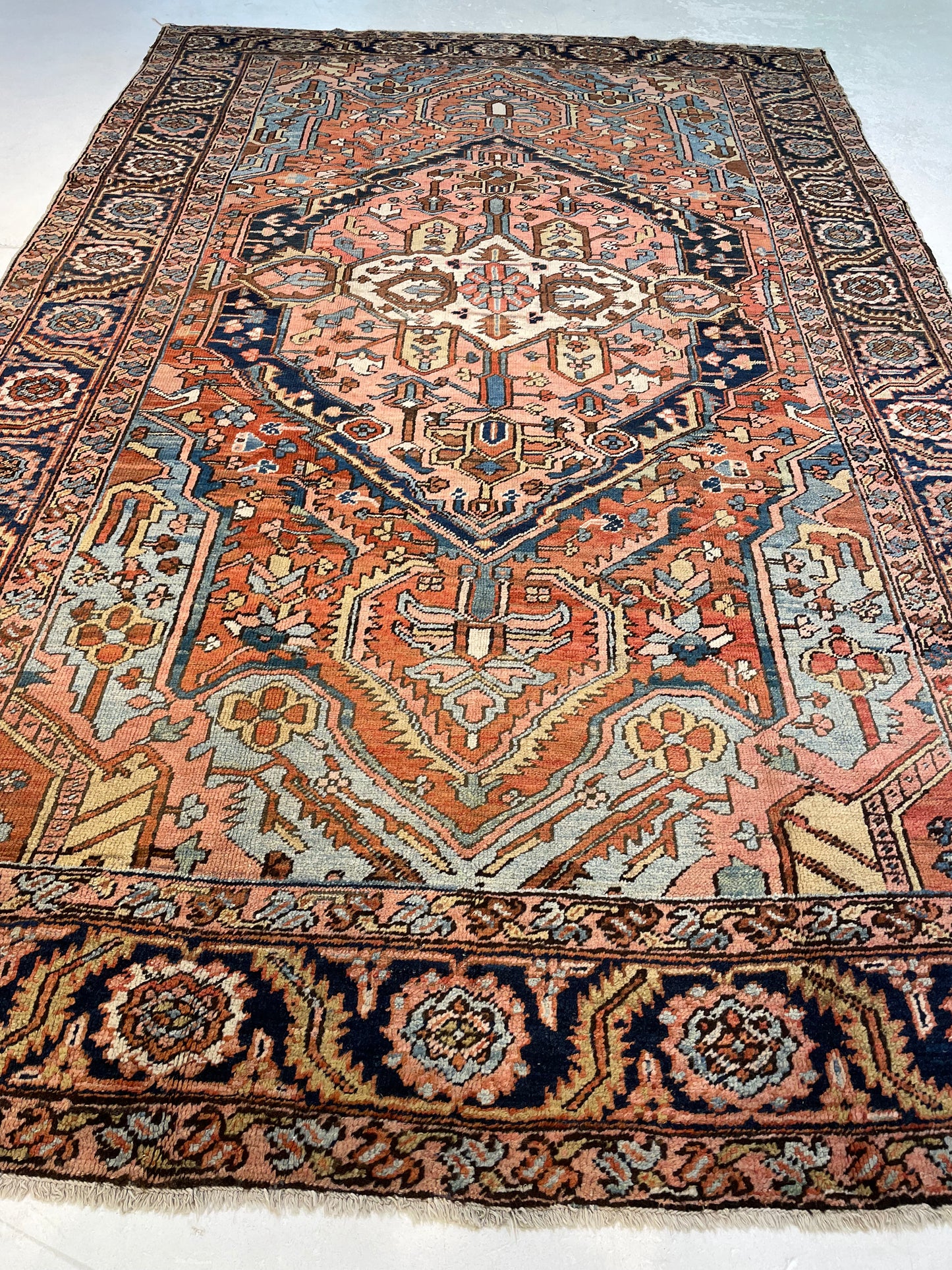 Antique Hand-Knotted Wool Area Rug Heriz Serapi 7'4" x 11'8"