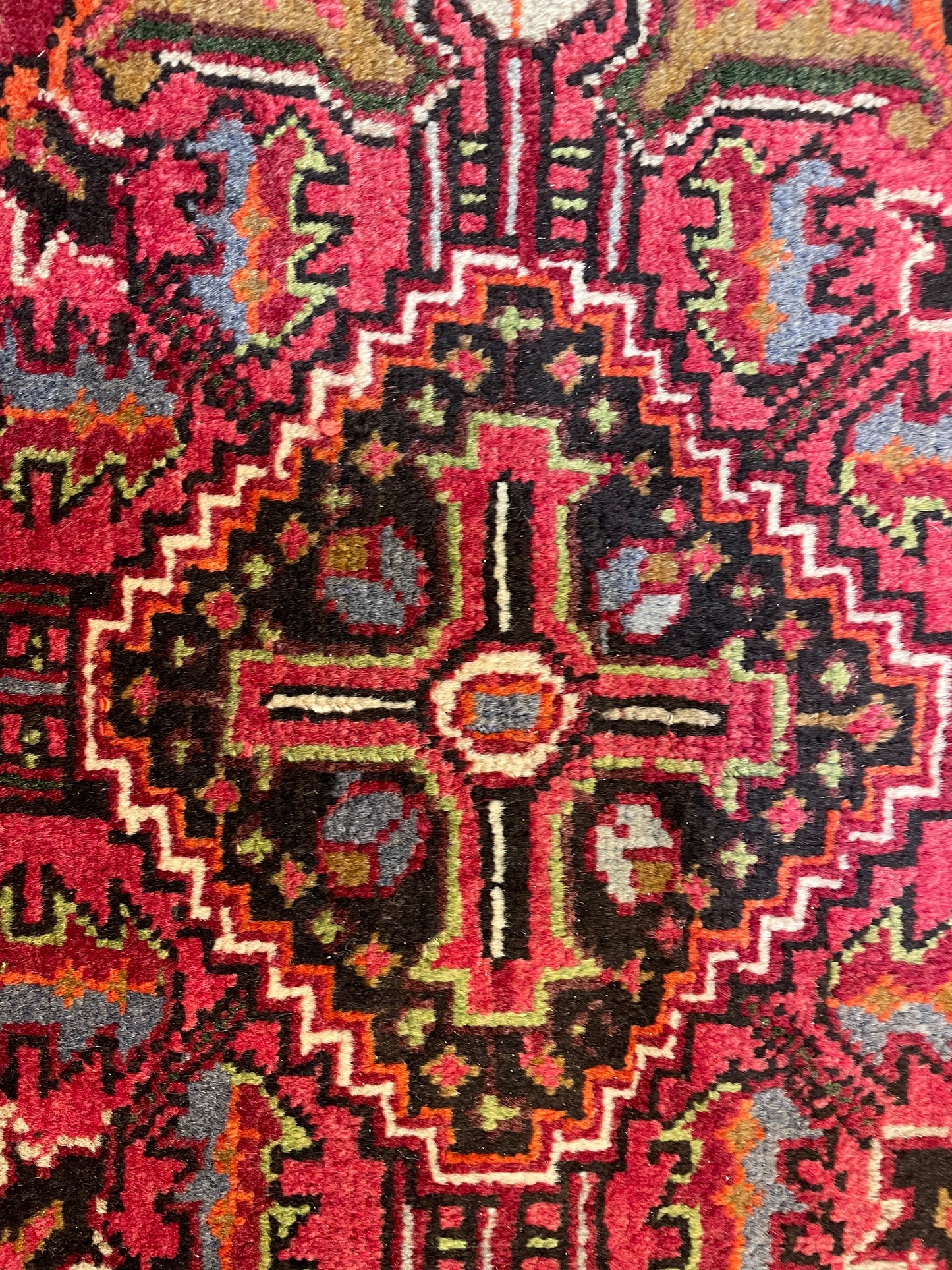 Hand-Knotted Wool Area Rug Heriz 7'11" x 10'9"