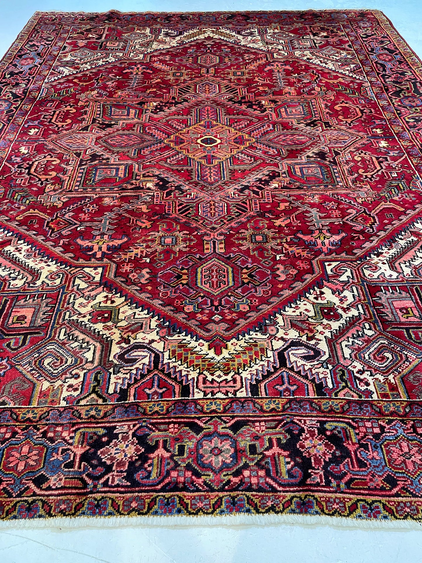 Hand-Knotted Wool Area Rug Heriz 8'8" x 11'2"