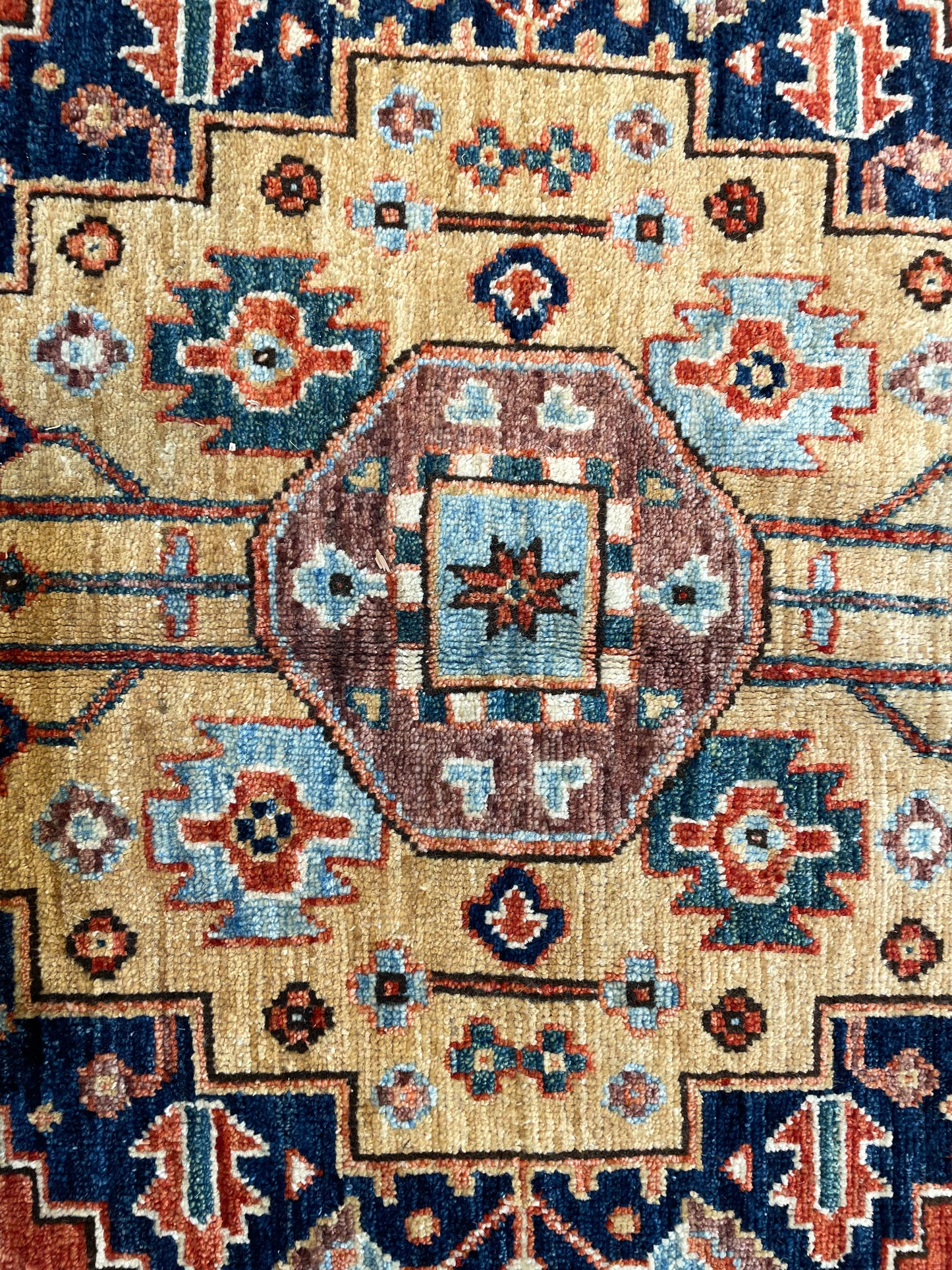 Hand-Knotted Wool Area Rug Serapi 6' x 9'6"