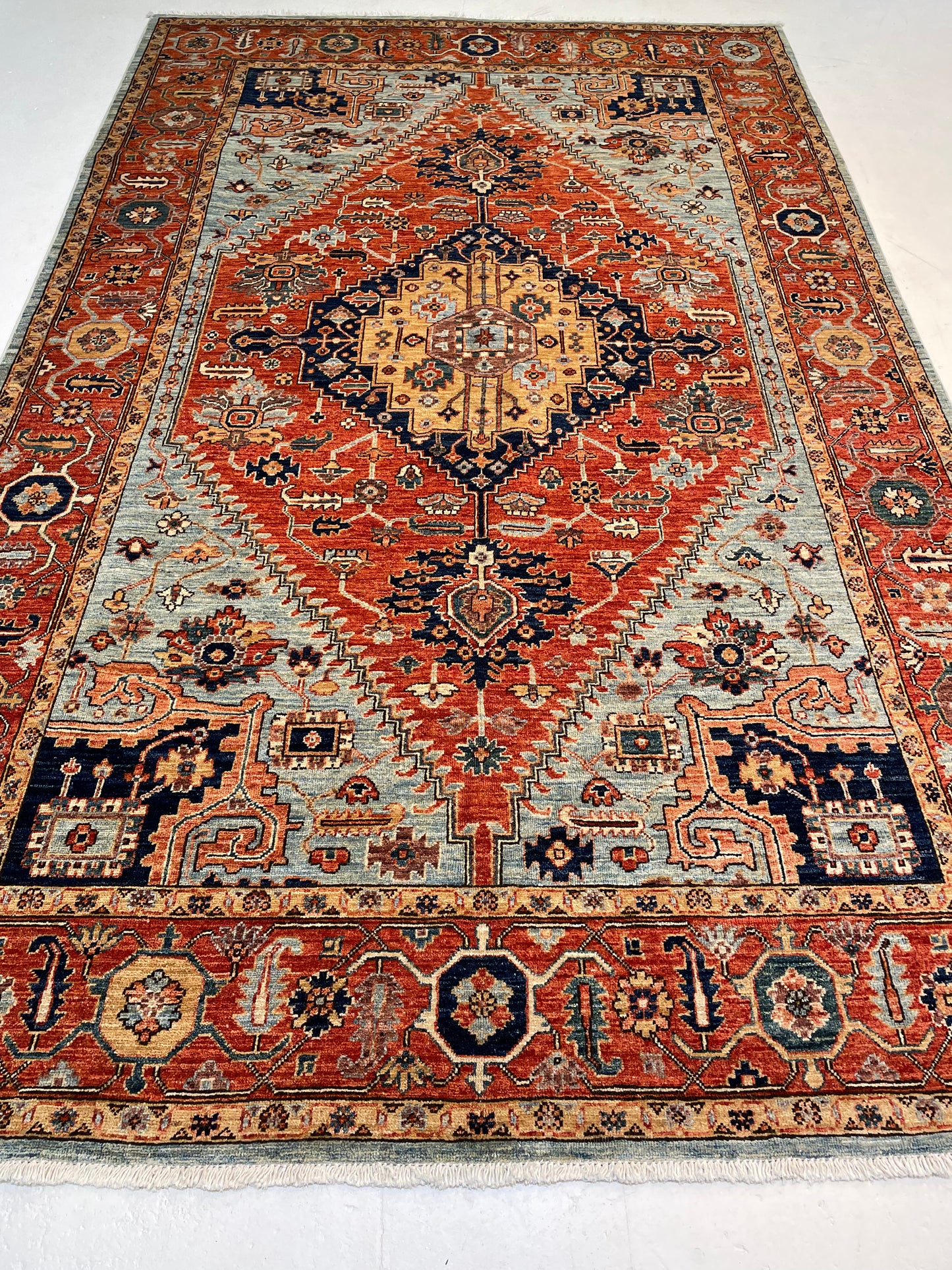 Hand-Knotted Wool Area Rug Serapi 6' x 9'6"