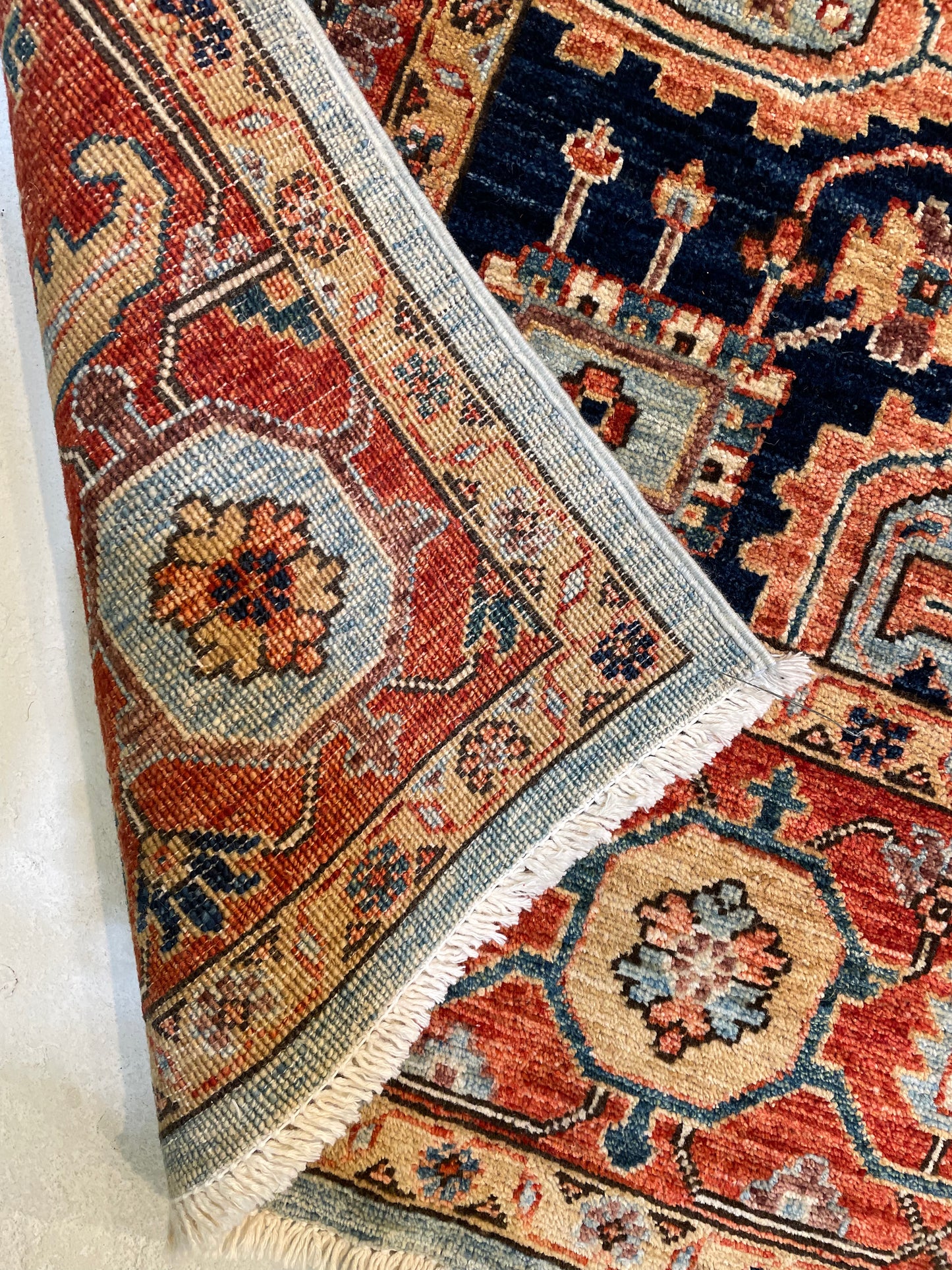 Hand-Knotted Wool Area Rug Serapi 6' x 9'6"