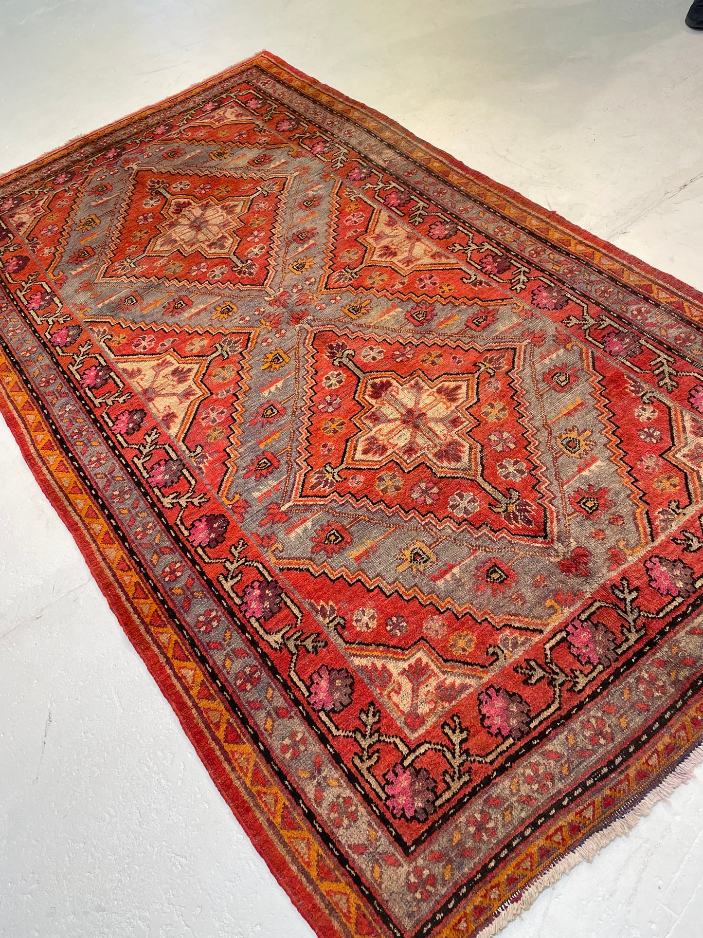 Hand-Knotted Wool Antique Rug Khotan Samarkand Collectible 5'1" x 9'1"