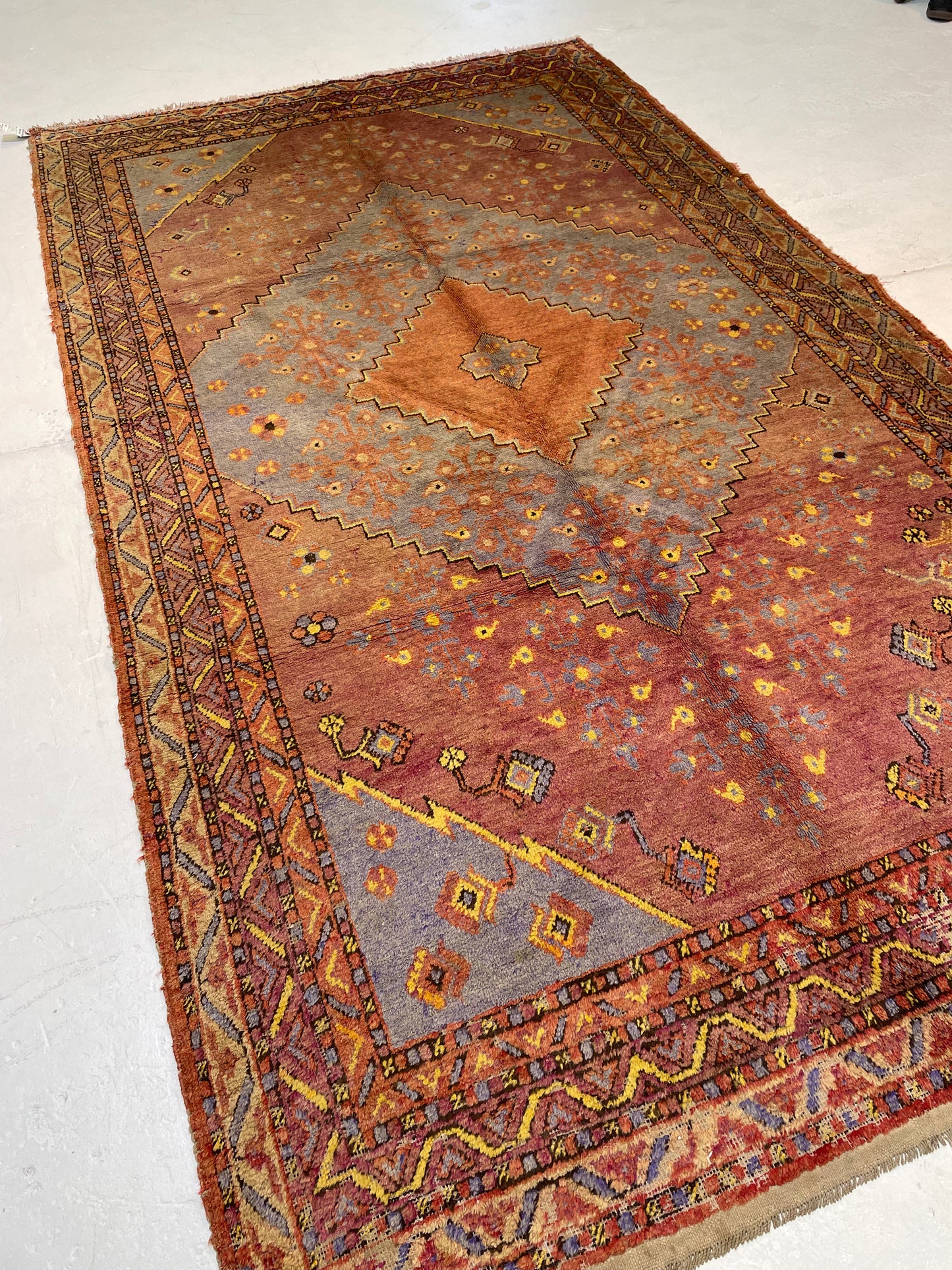 Antique Hand-Knotted Wool Area Rug Khotan Samarkand Collectible 5'5" x 9'7"