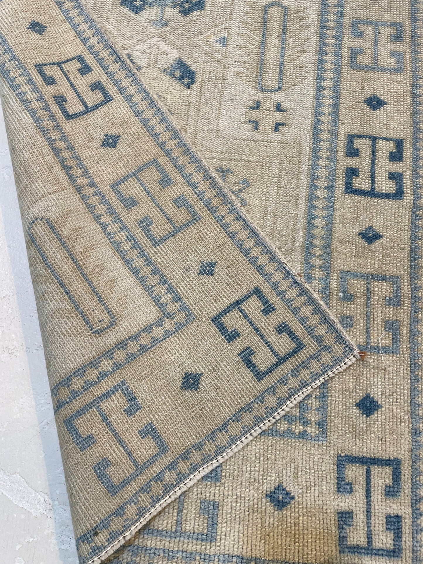Hand-Knotted Wool Runner Turkish Oushak 2' x 9'9"