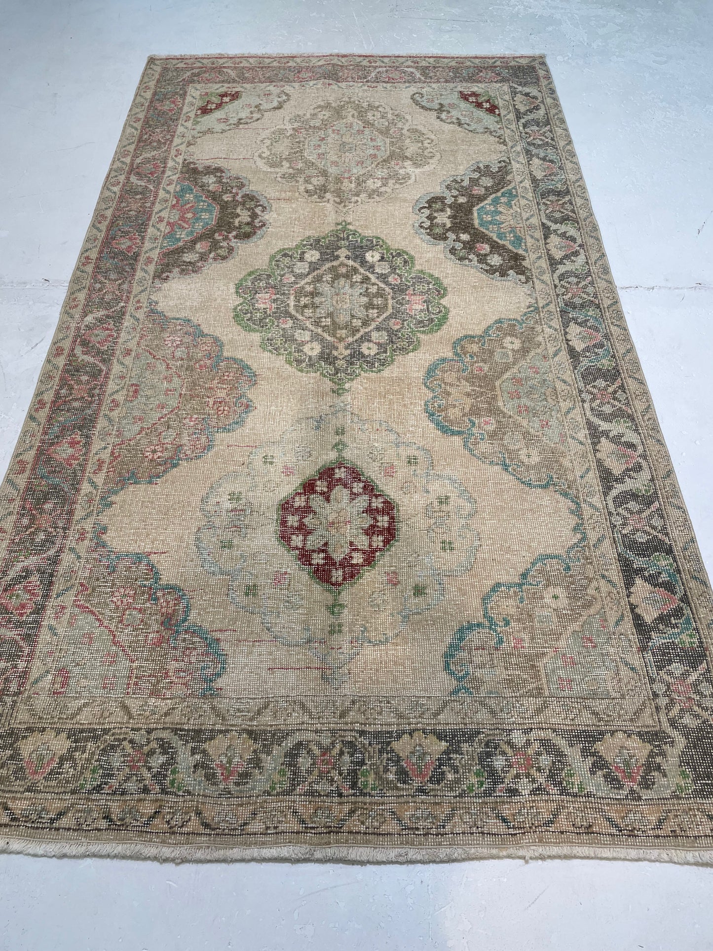 Hand-Knotted Wool Area Rug Turkish Oushak 4'8" x 8'4"