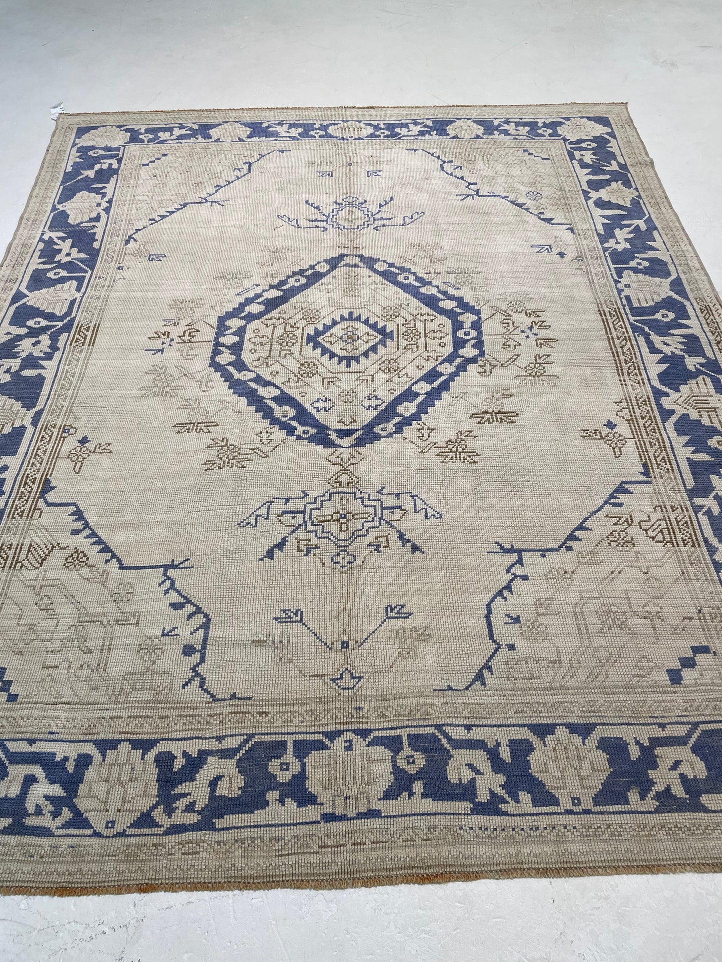 Hand-Knotted Wool Area Rug Turkish Oushak 7'1" x 8'9"