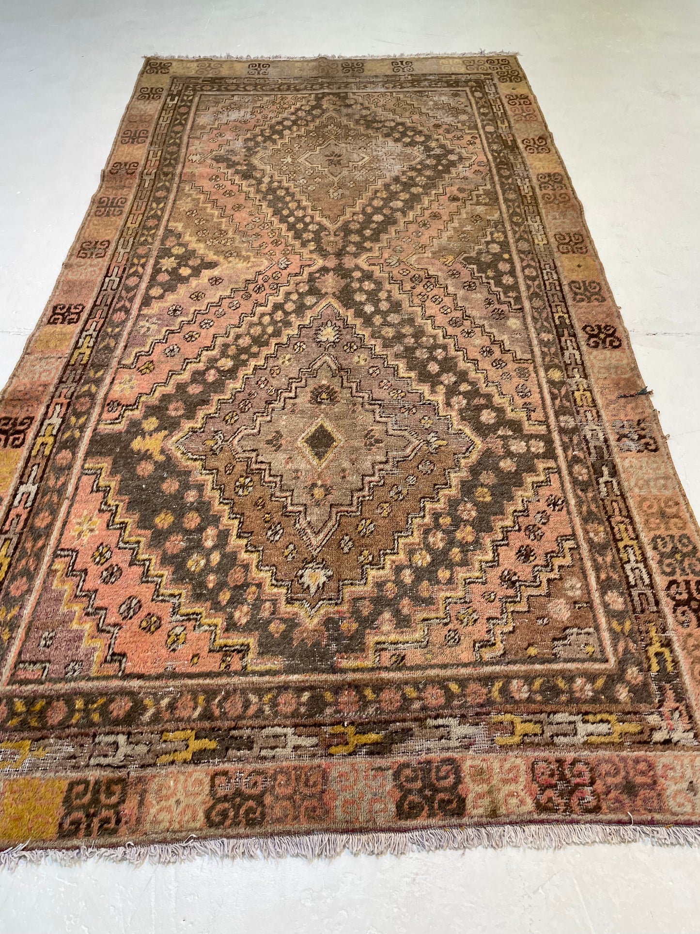 Hand-Knotted Wool Area Rug Chinese Khotan 5'3" x 10'2"