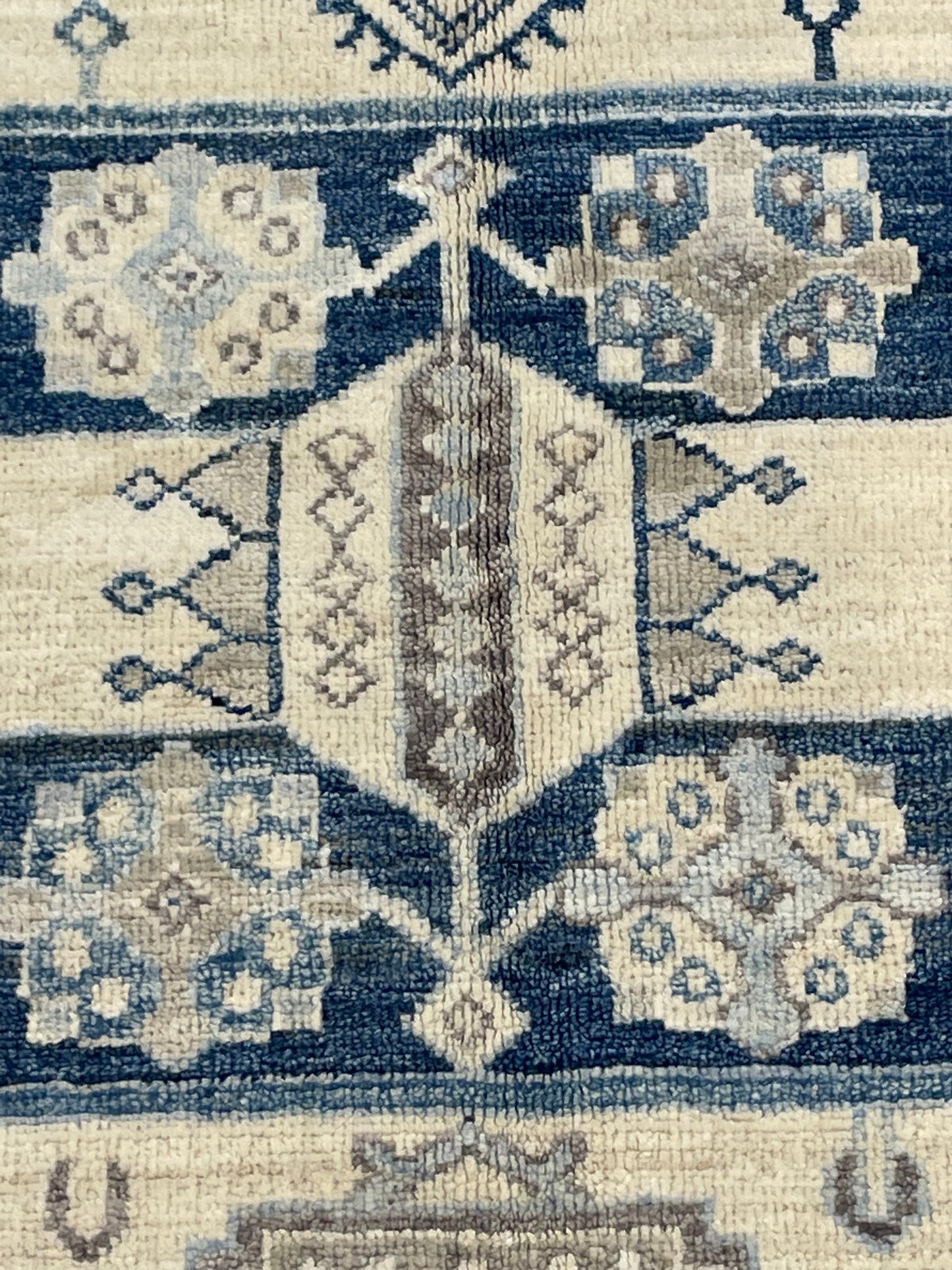 Hand-Knotted Wool Area Rug Turkish Oushak 6'1" x 8'11"