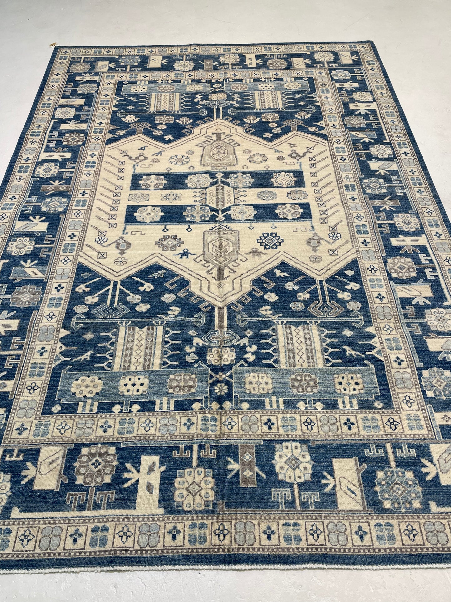 Hand-Knotted Wool Area Rug Turkish Oushak 6'1" x 8'11"