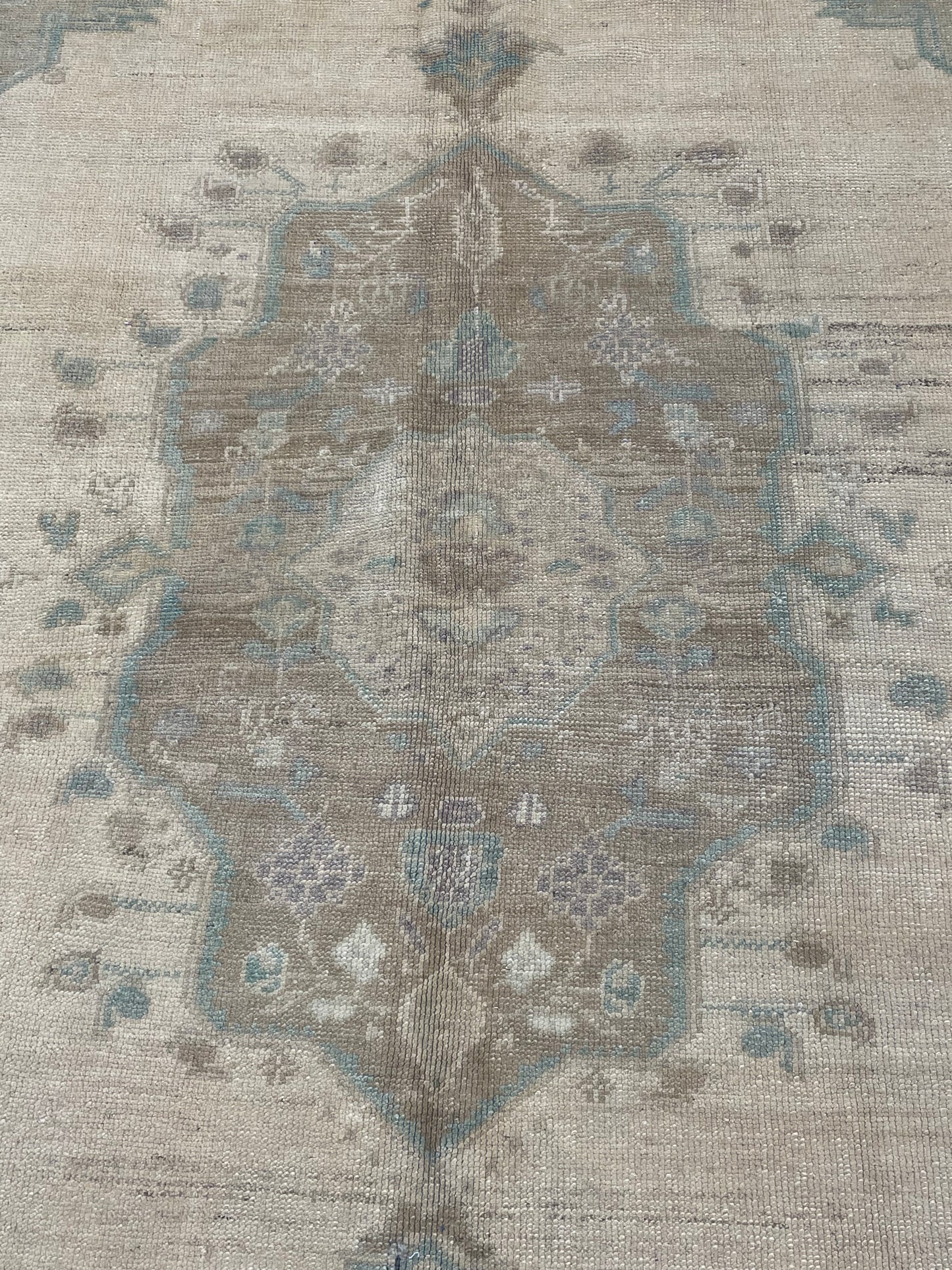 Hand-Knotted Wool Area Rug Turkish Oushak 6'5" x 9'6"