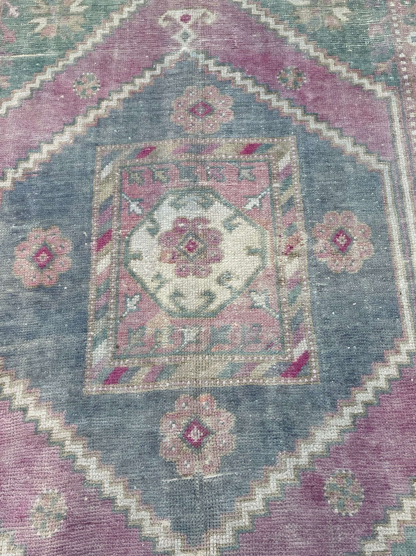 Hand-Knotted Wool Area Rug Turkish Oushak 5'10" x 8'9"