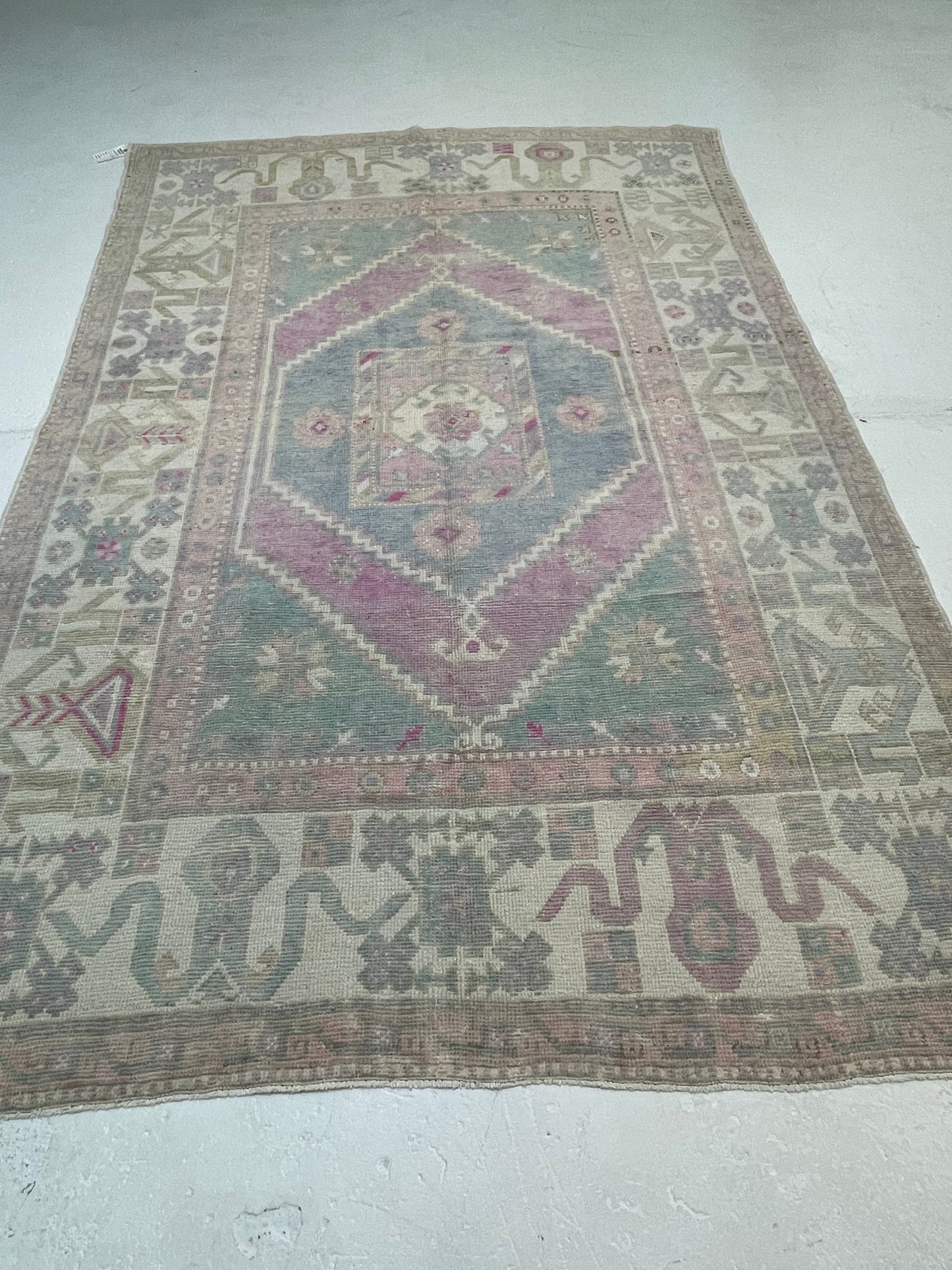 Hand-Knotted Wool Area Rug Turkish Oushak 5'10" x 8'9"