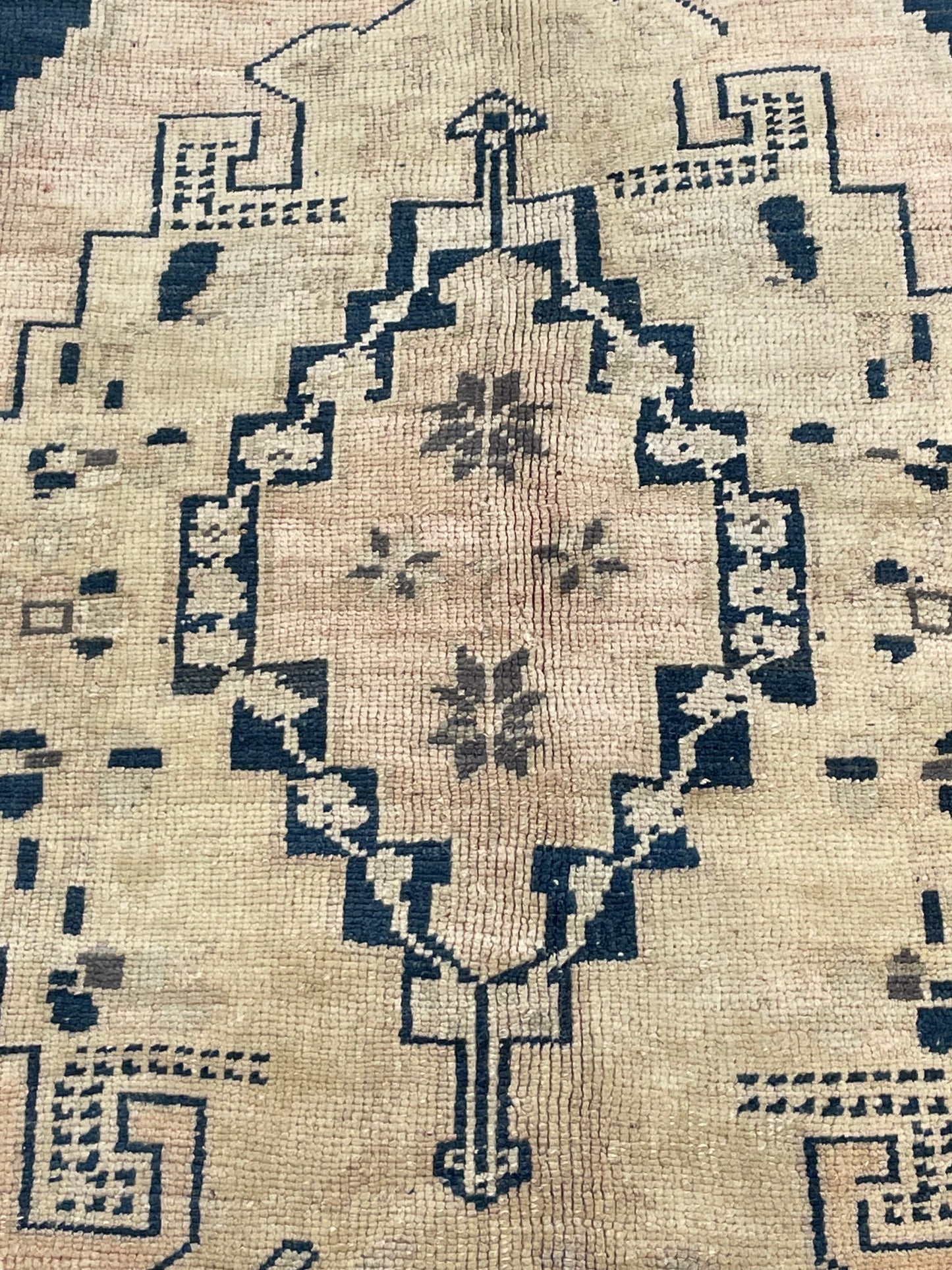 Hand-Knotted Wool Area Rug Turkish Oushak 5'2" x 9'