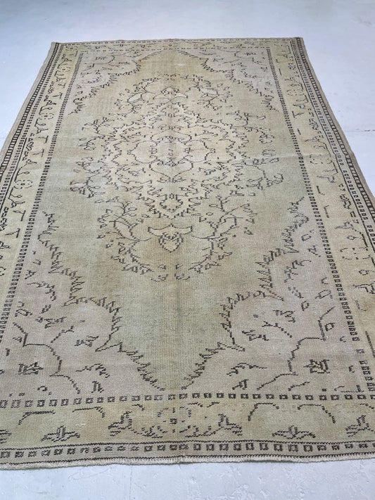 Hand-Knotted Wool Area Rug Turkish Oushak 6'2" x 9'7"