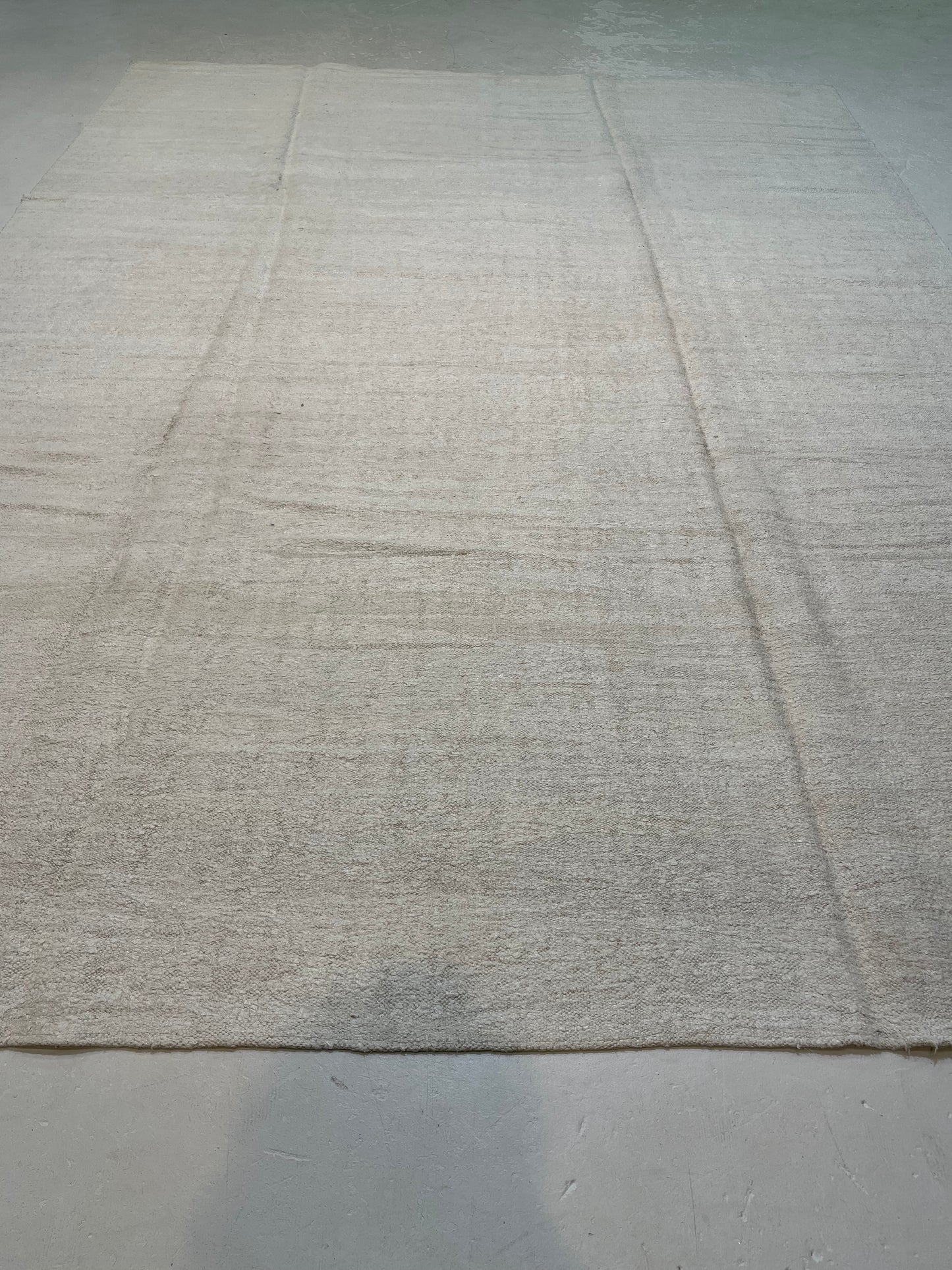 Hand-Knotted Wool Rug Turkish Oushak 8'1" x 11'2"