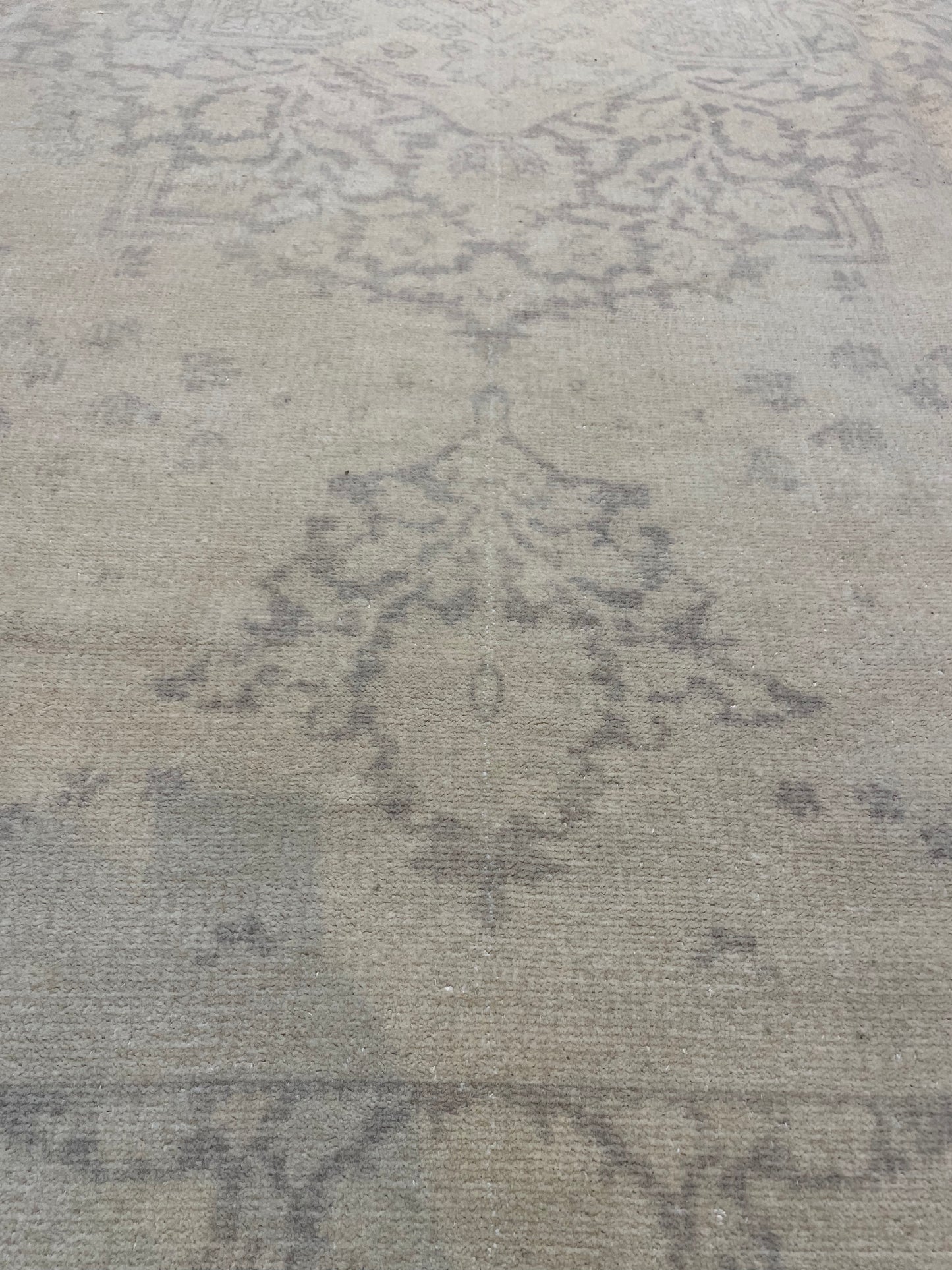 Hand-Knotted Wool Rug Turkish Oushak 8'7" x 12'