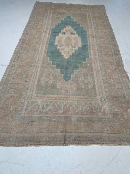 Hand-Knotted Wool Rug Turkish Oushak 4'6" x 8'4"