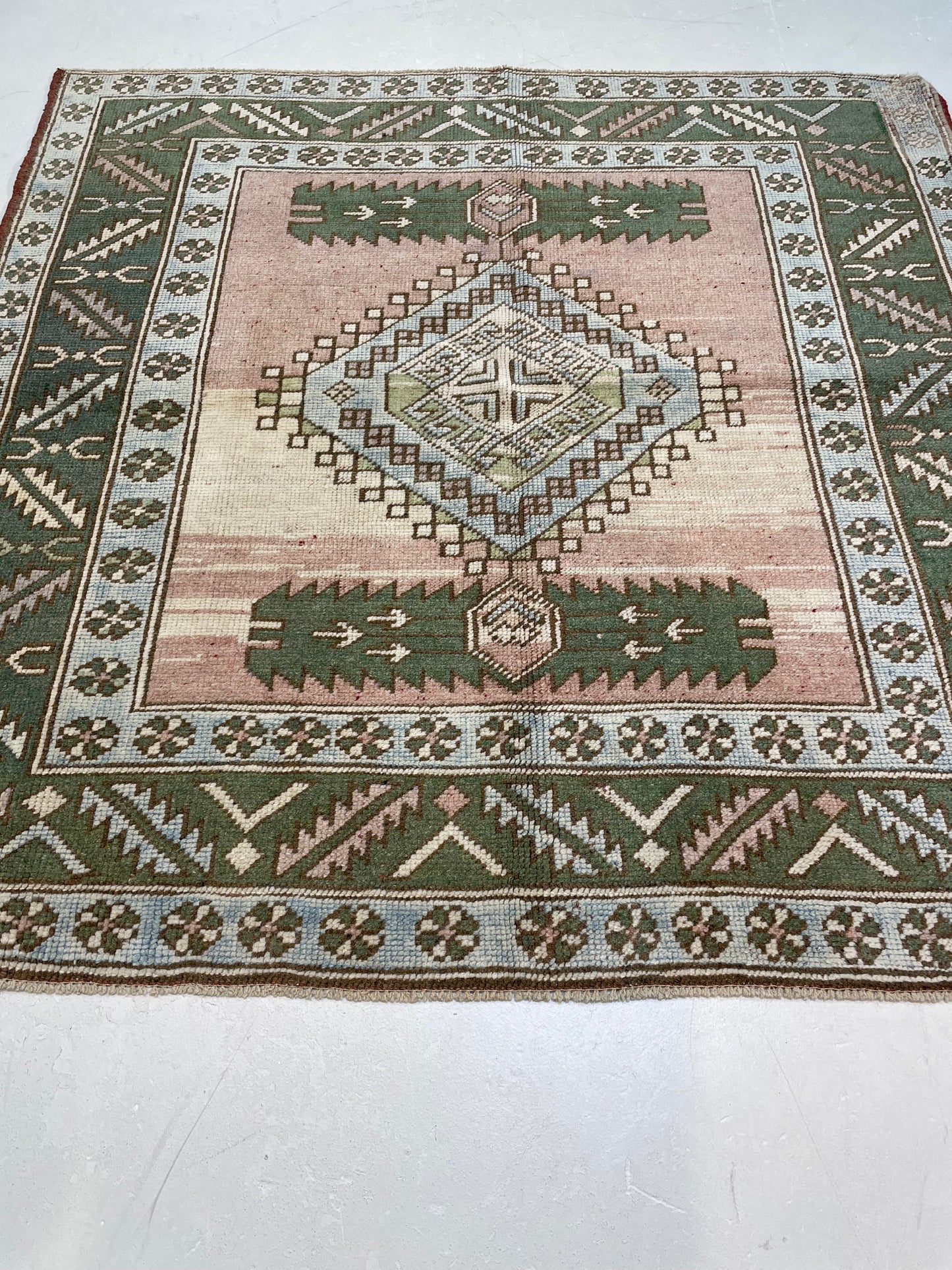 Hand-Knotted Wool Rug Turkish Oushak 4' x 6'6"