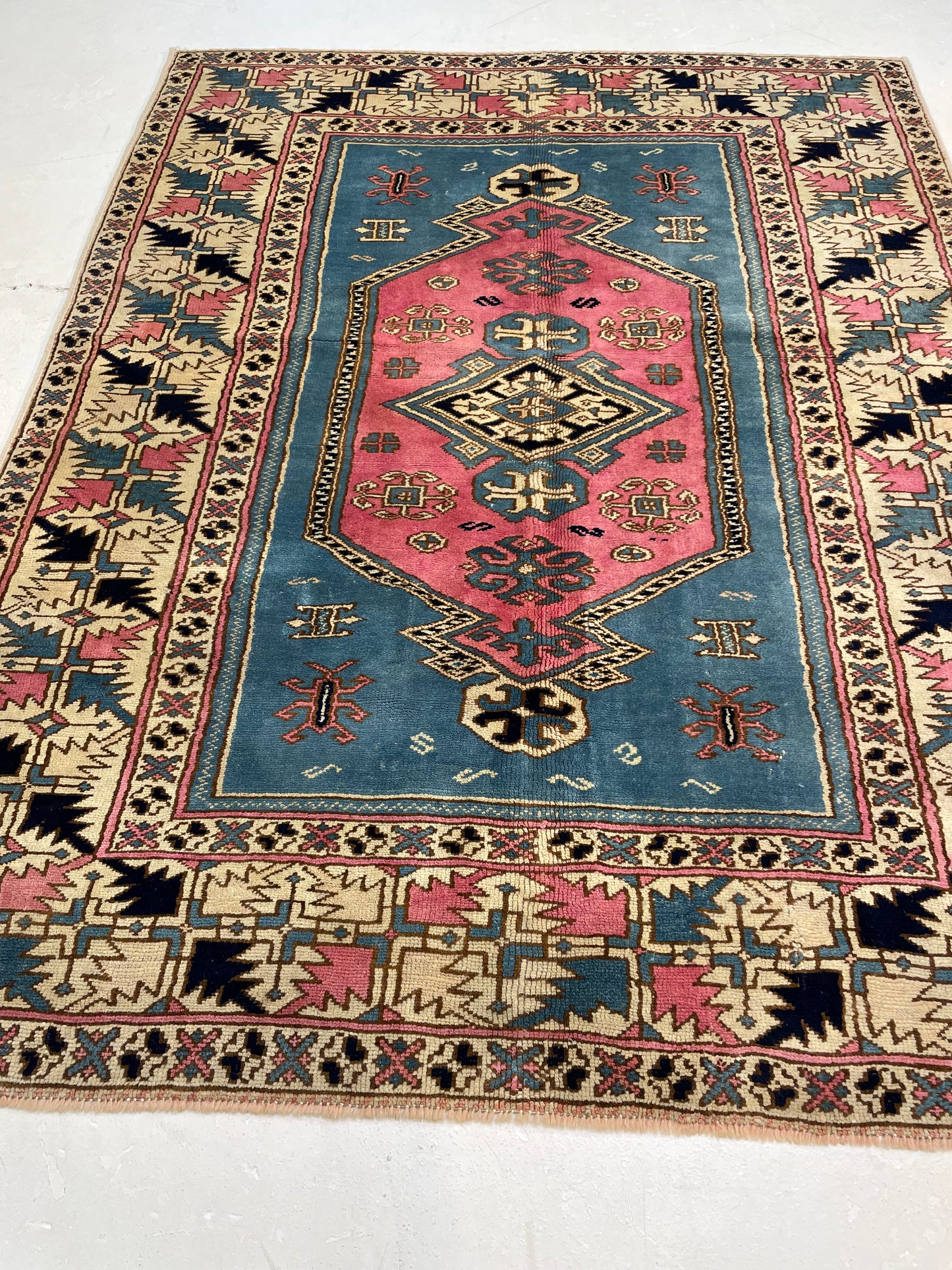 Hand-Knotted Wool Rug Turkish Oushak 4'3" x 5'9"