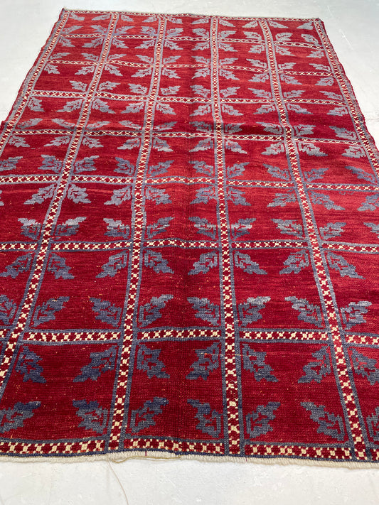 Hand-Knotted Wool Rug Turkish Oushak 4'3" x 6'7"