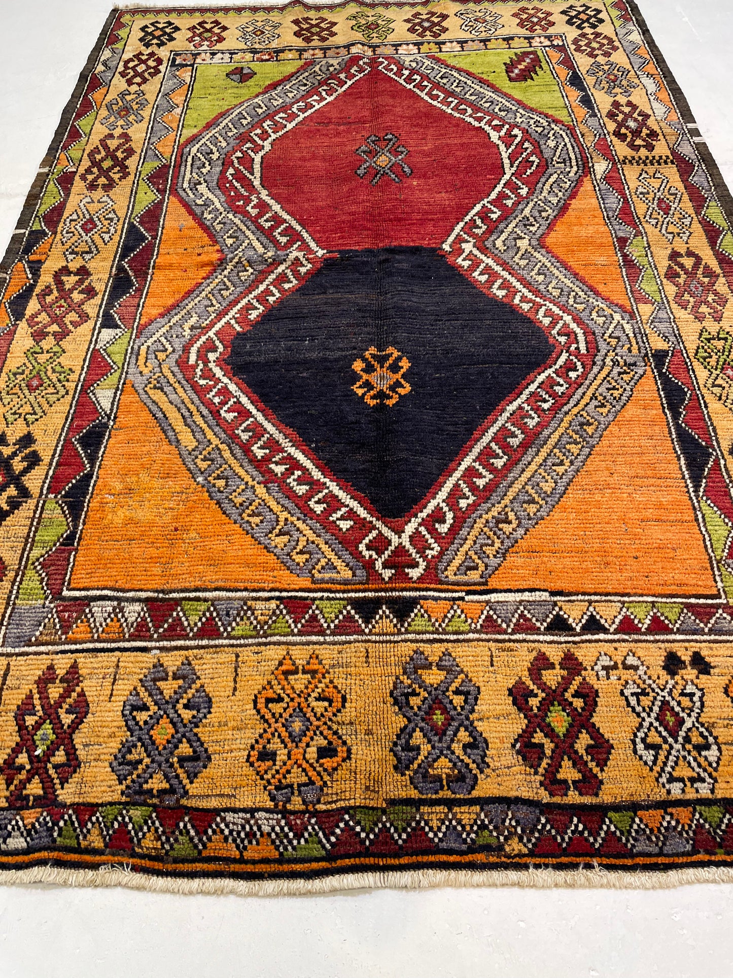 Hand-Knotted Wool Rug Turkish Oushak 5' x 7'6"