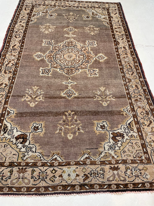 Hand-Knotted Wool Rug Turkish Oushak 4' x 6'8"