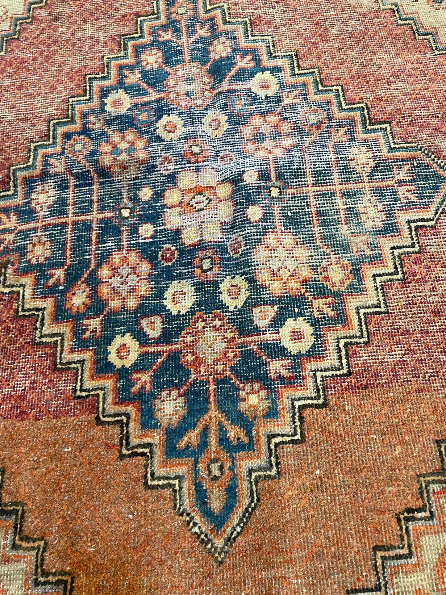 Hand-Knotted Wool Rug Khotan 4'4" x 5'11"