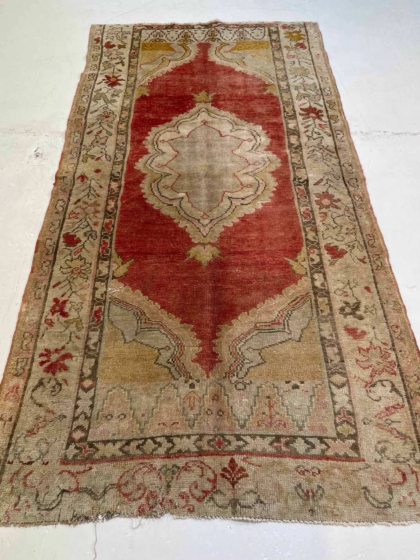Hand-Knotted Wool Rug Turkish Oushak 3'6" x 6'9"