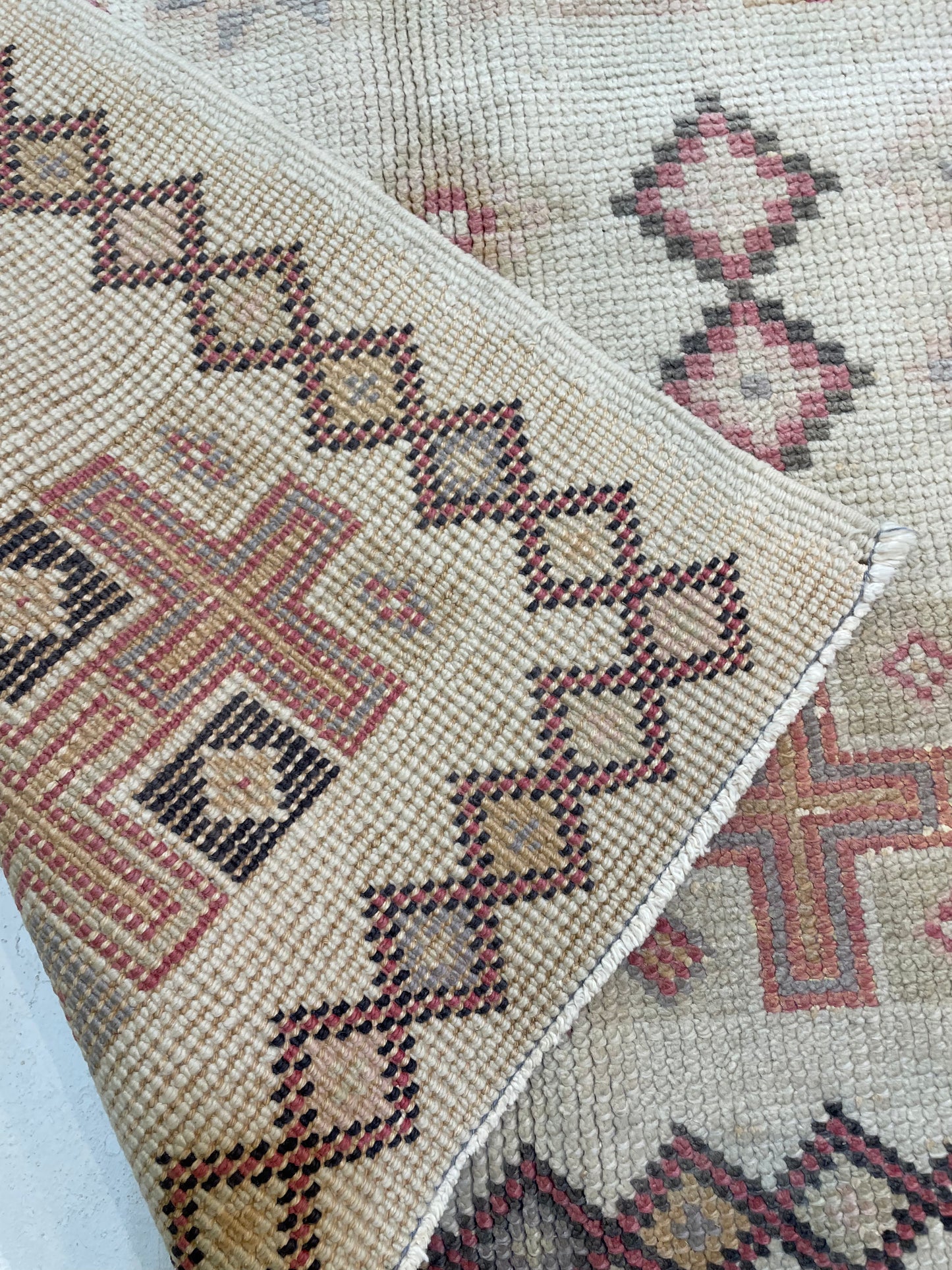 Hand-Knotted Wool Rug Turkish Oushak 4' x 5'7"