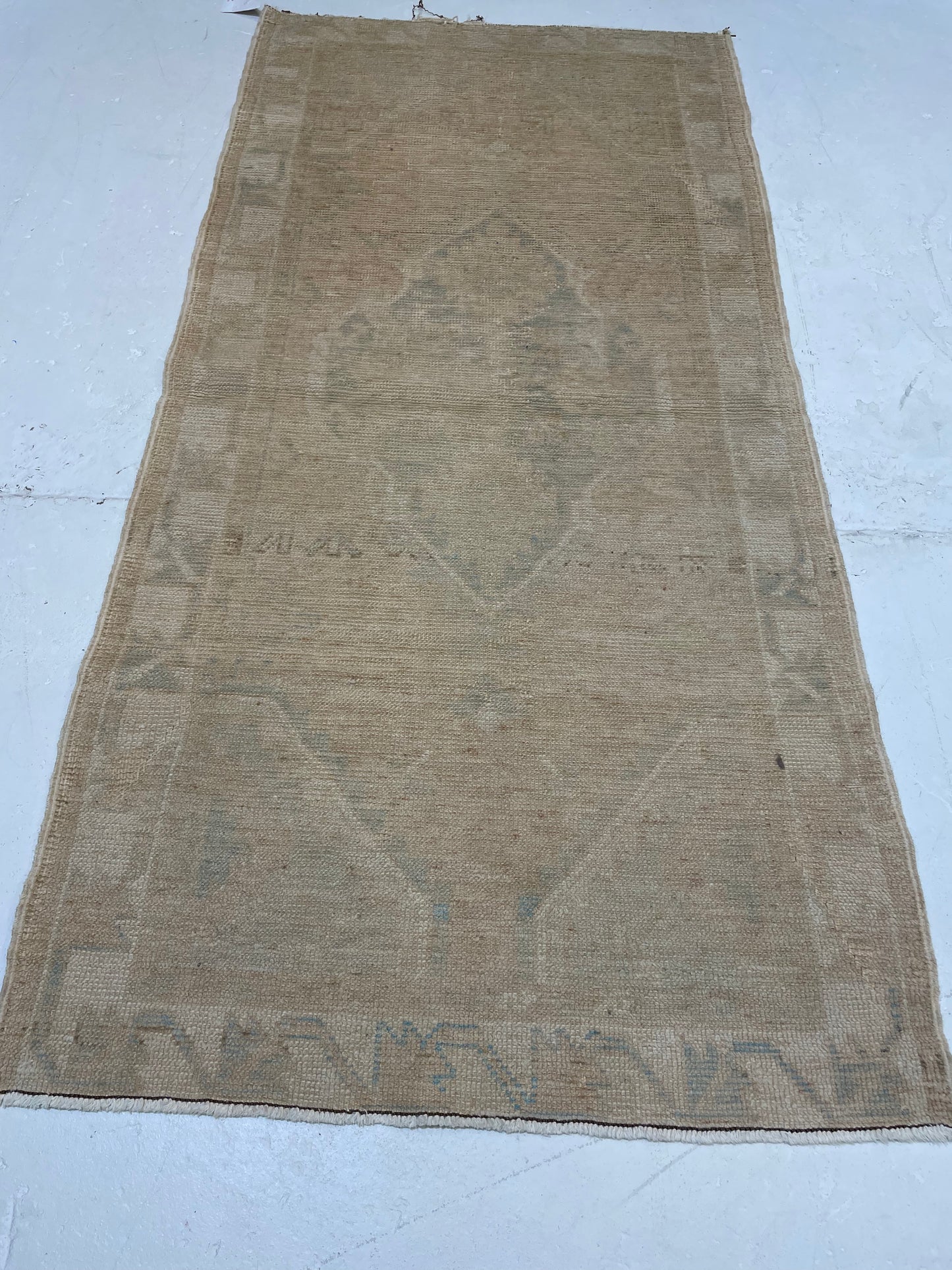 Hand-Knotted Wool Rug Turkish Oushak 2'7" x 5'4"
