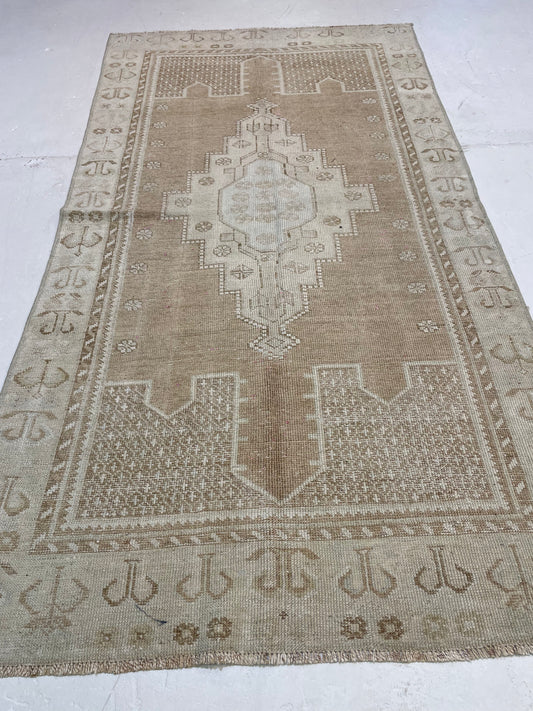 Hand-Knotted Wool Rug Turkish Oushak 3'7" x 6'8"